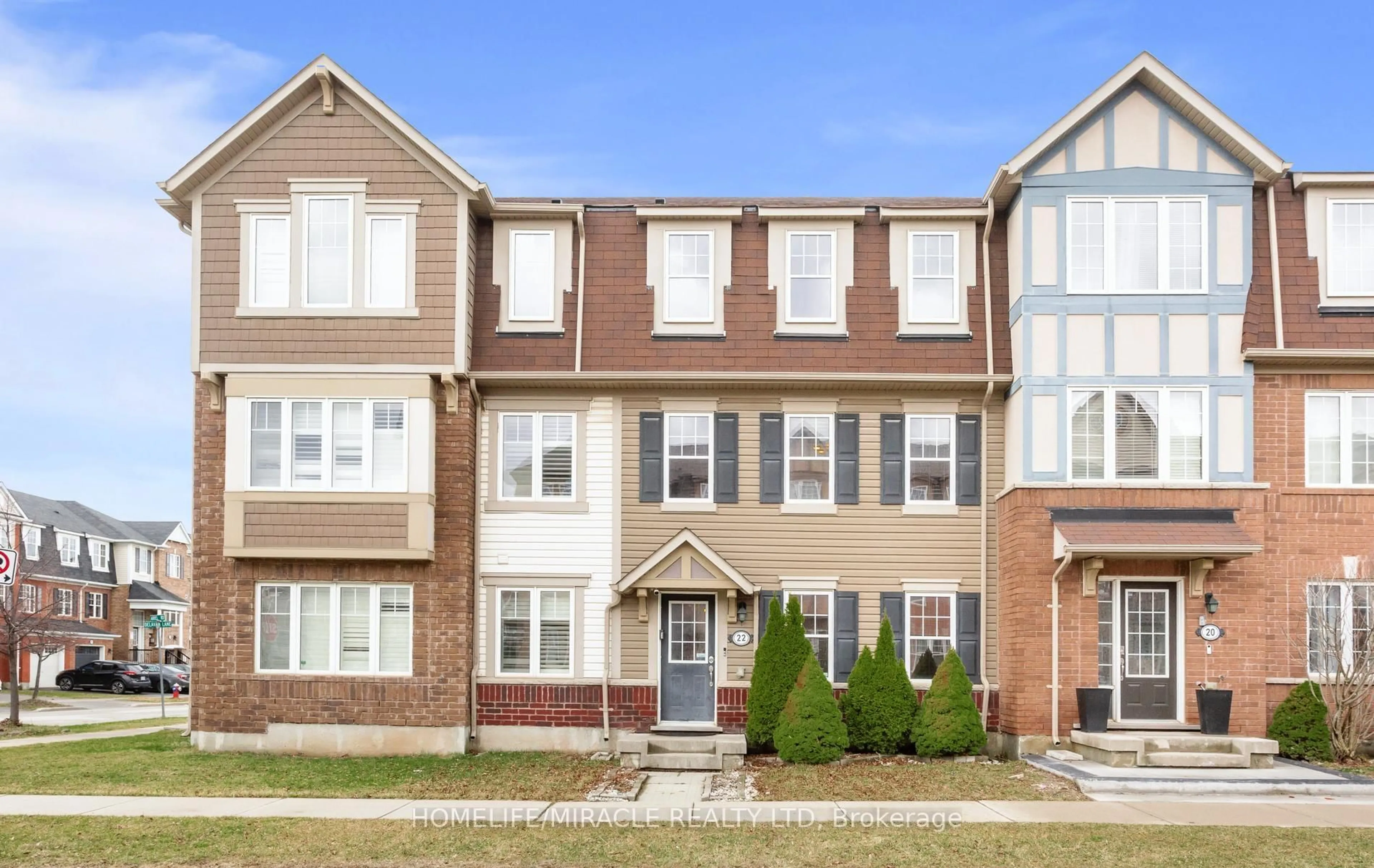 Home with brick exterior material, street for 22 Crossbill Rd, Brampton Ontario L7A 0S5