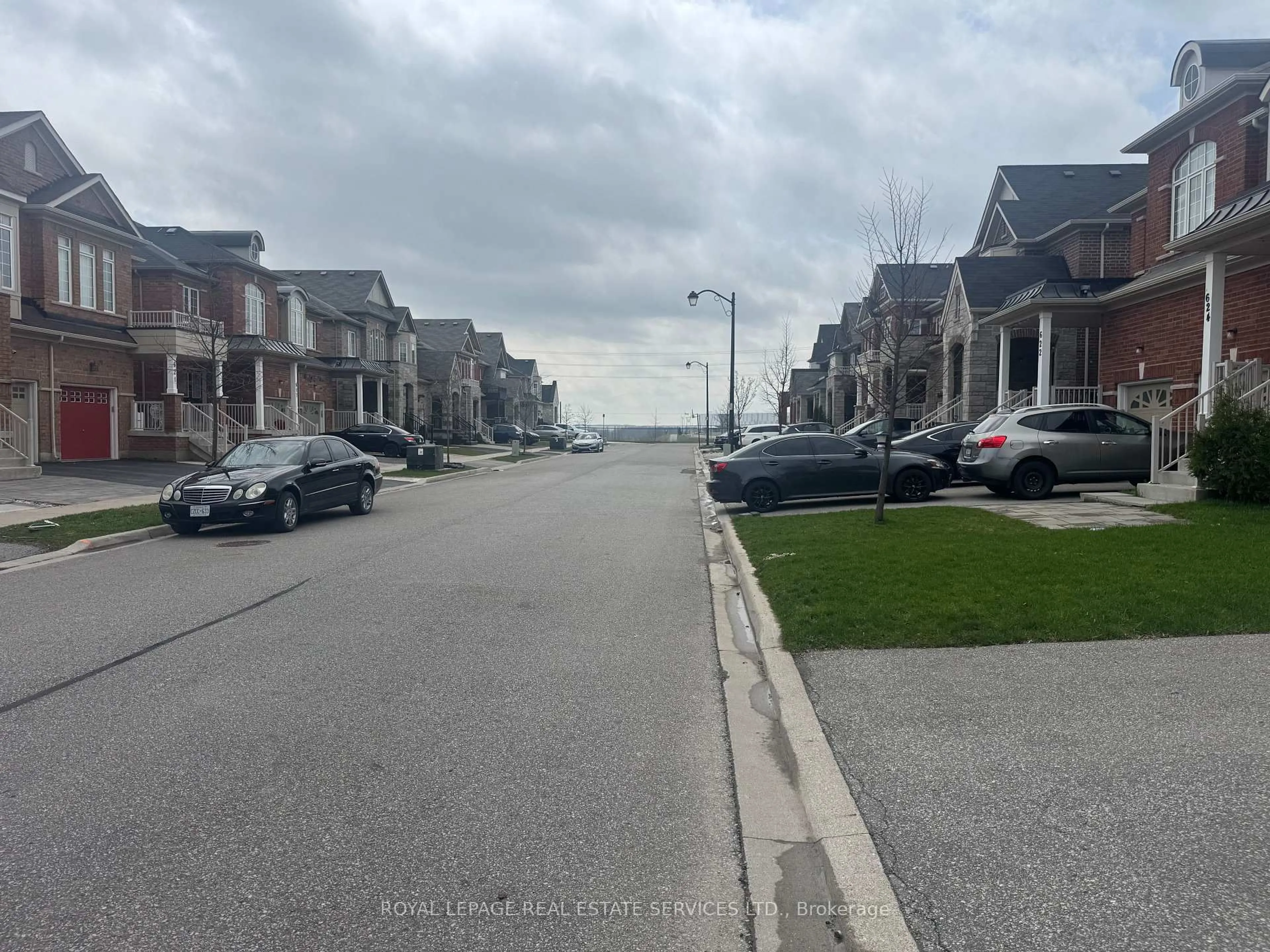 A pic of a room for 630 Mockridge Terr, Milton Ontario L6T 8W1