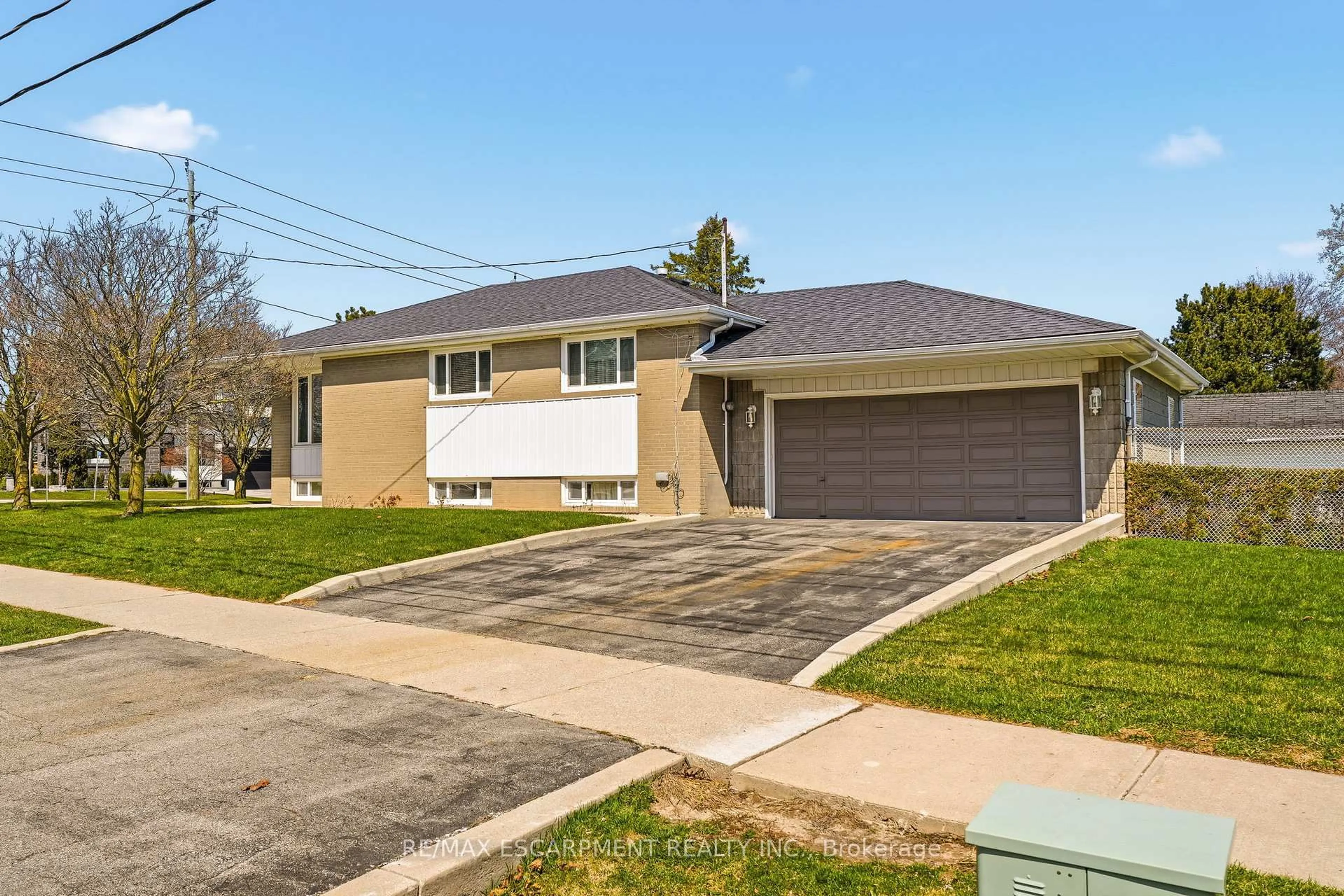 Unknown for 491 Warminster Dr, Oakville Ontario L6L 4N4