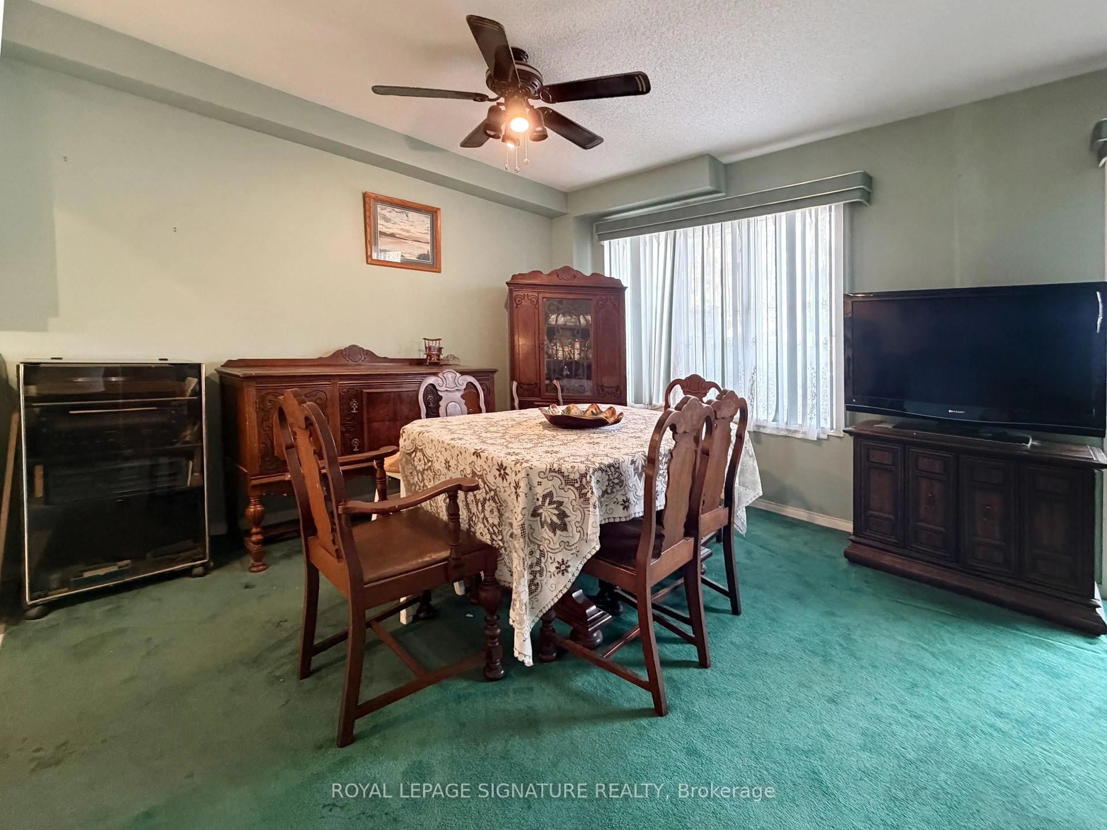 Dining room, unknown for 44 Park St, Mississauga Ontario L5H 1G7