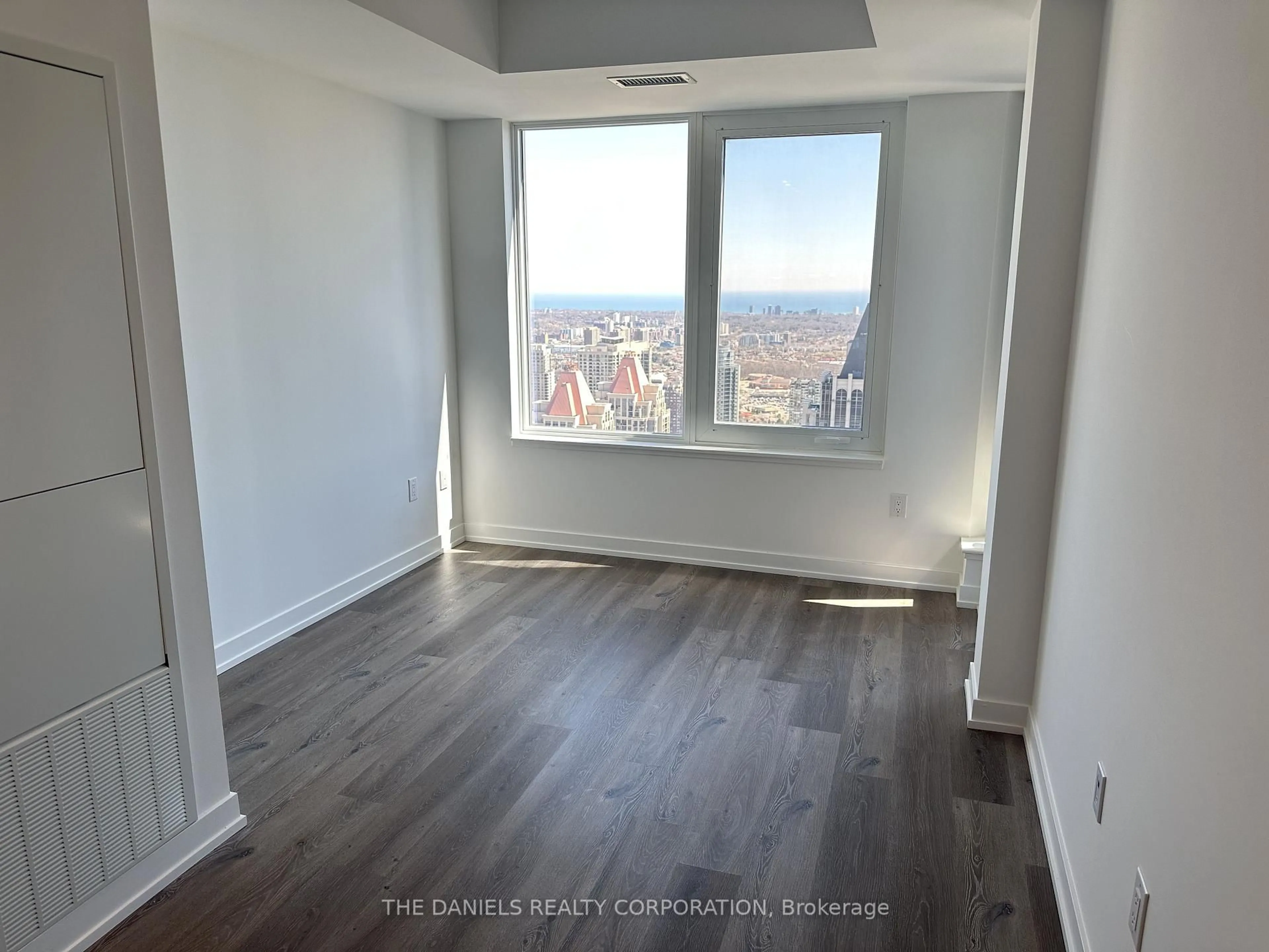 A pic of a room for 395 Square One Dr #4607, Mississauga Ontario L5B 0P6