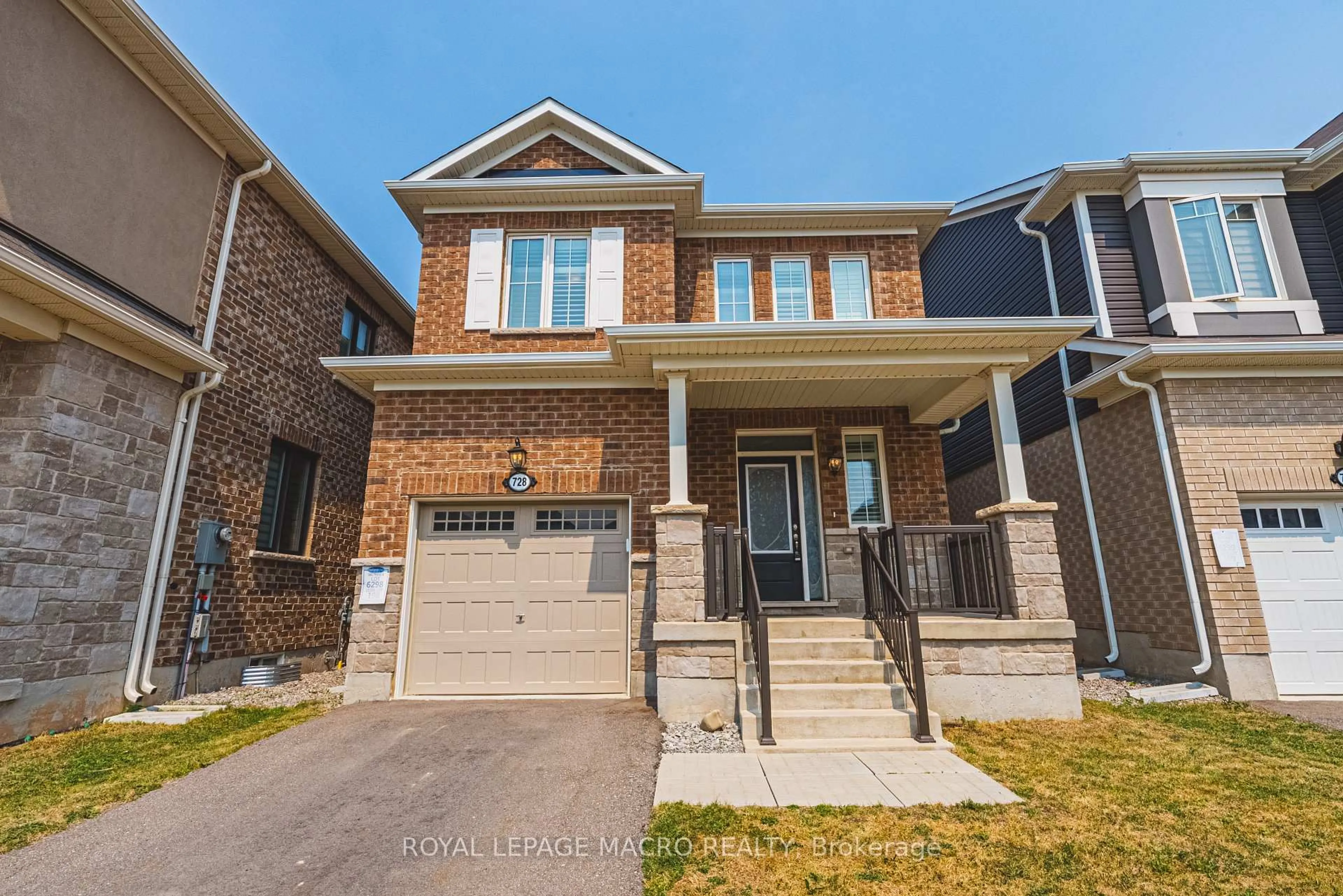 Home with brick exterior material, street for 728 Kennedy Circ, Milton Ontario L9E 1R9