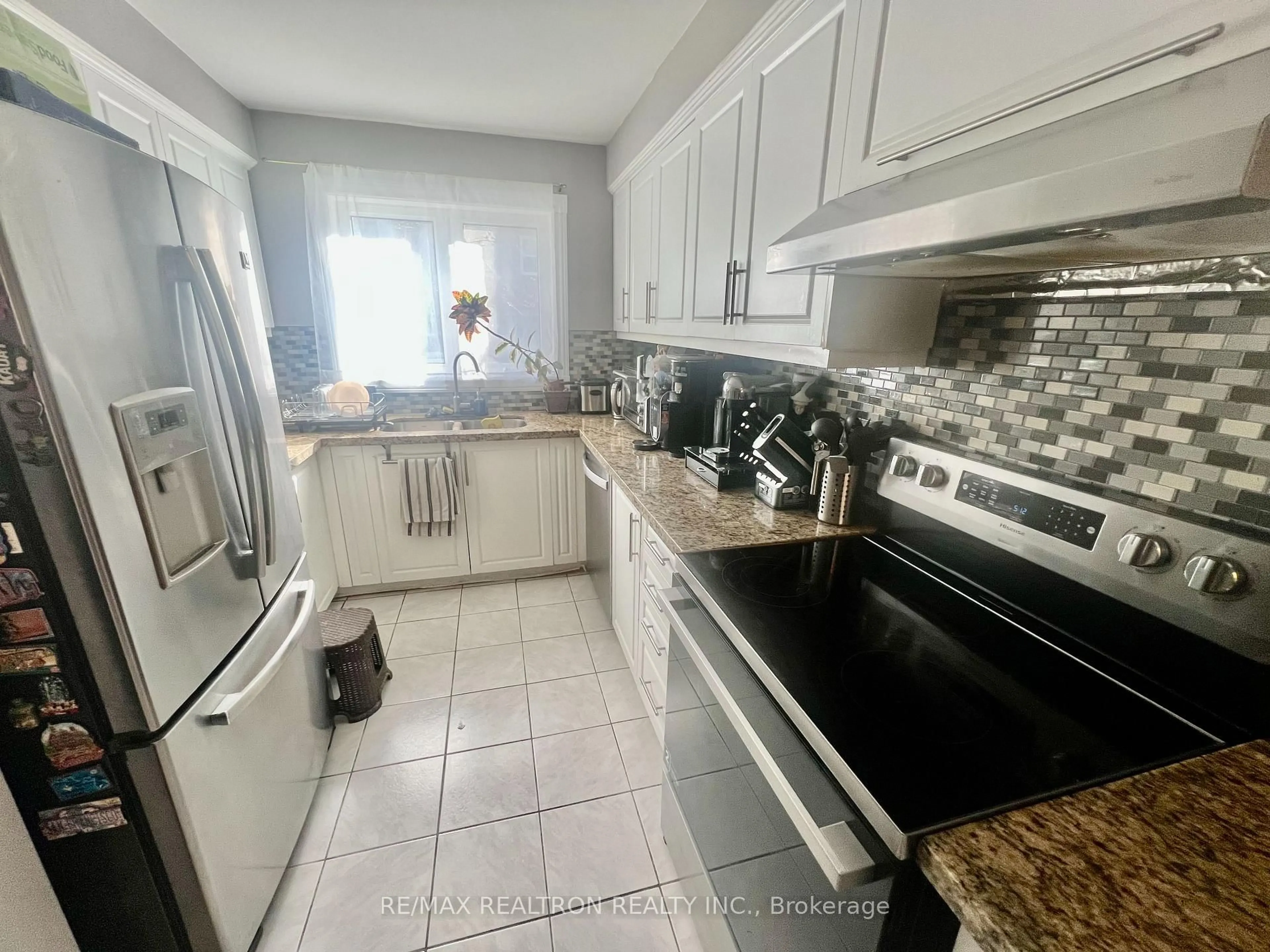 Unknown for 5865 Dalebrook Cres #36B, Mississauga Ontario L5M 5X1