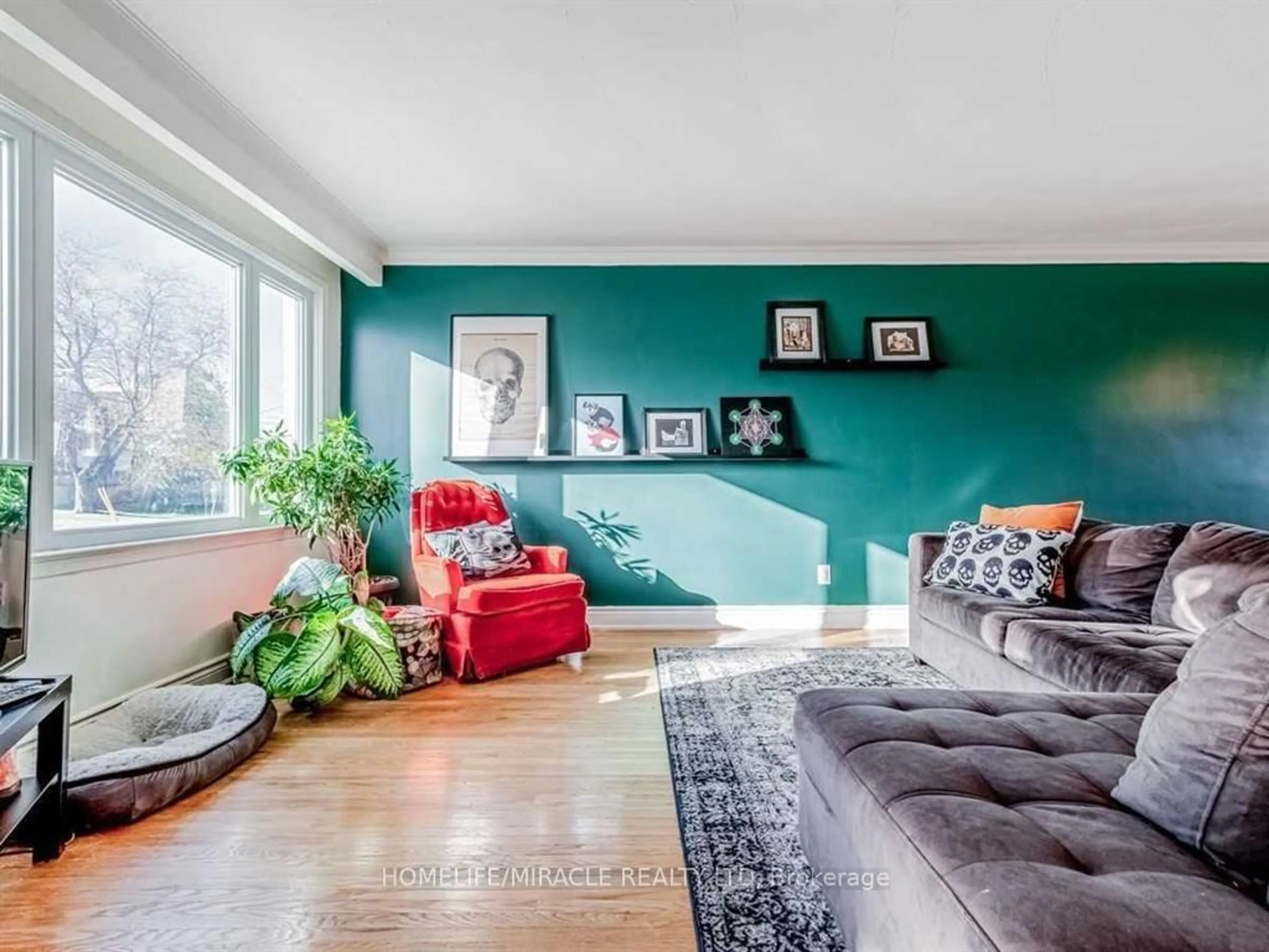 Living room with furniture, unknown for 276 Elmhurst Dr, Toronto Ontario M9W 2M2