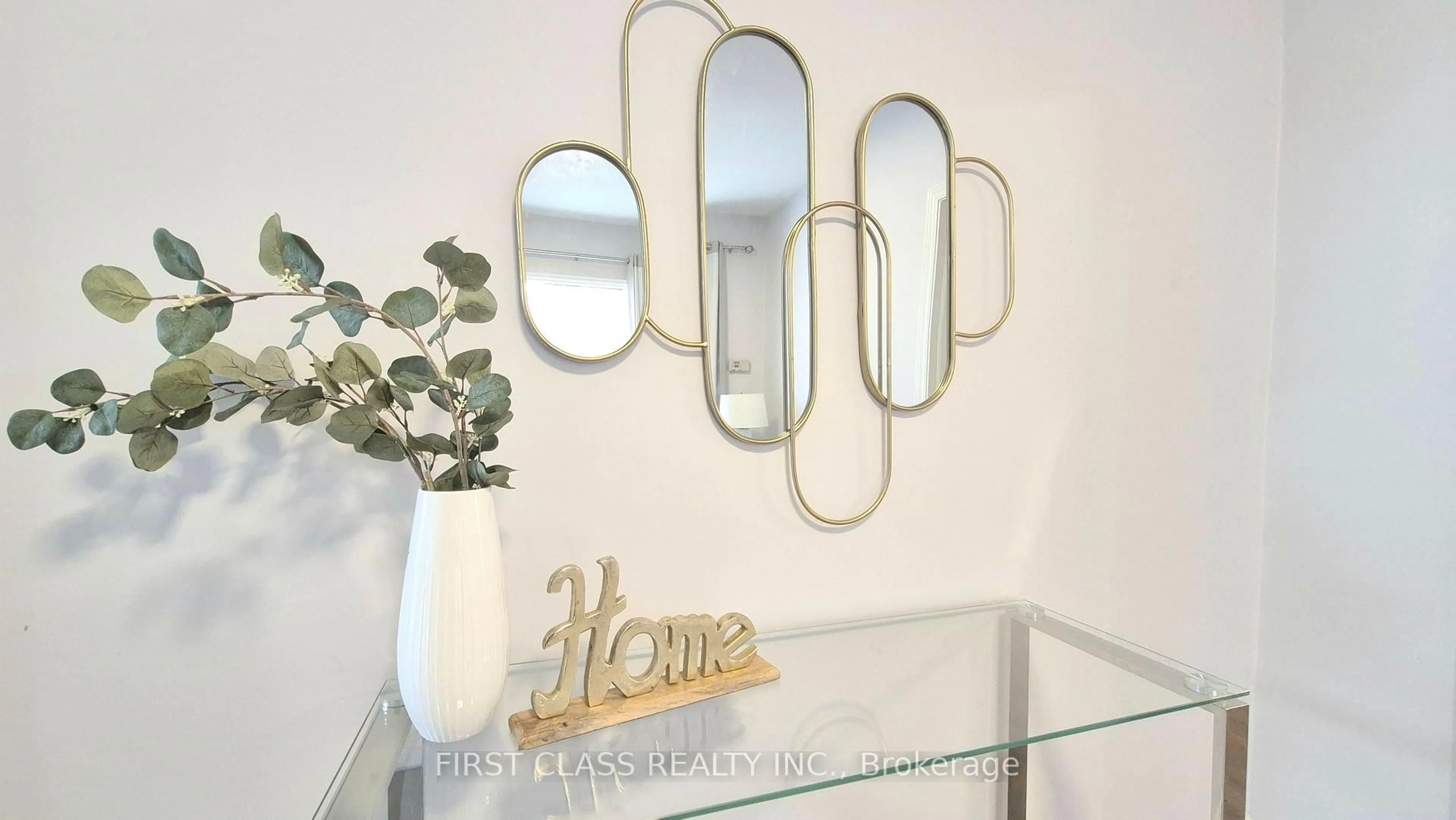 Indoor entryway for 356 Wallace Ave, Toronto Ontario M6P 3P2