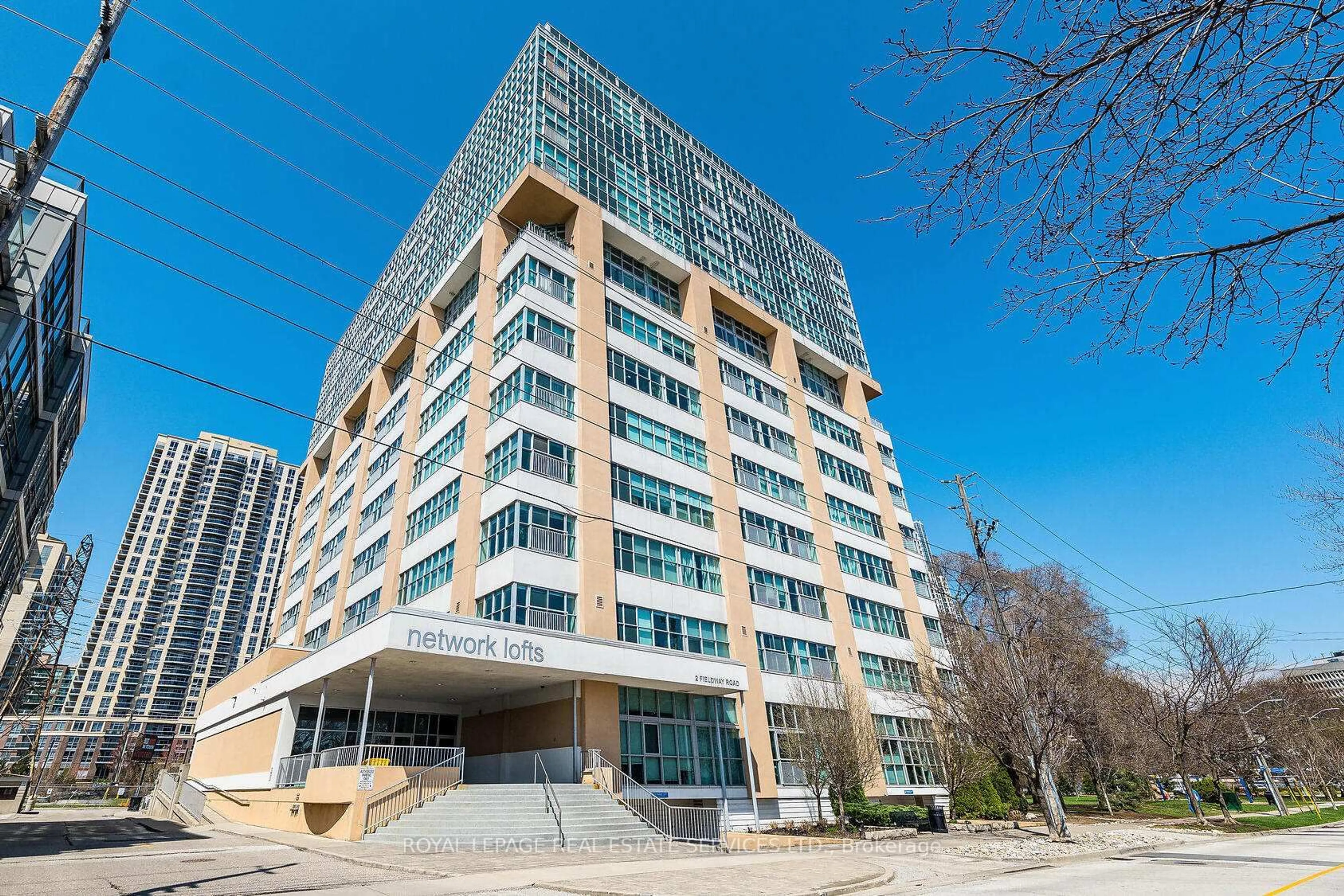 Indoor foyer for 2 Fieldway Rd #410, Toronto Ontario M8Z 0B9