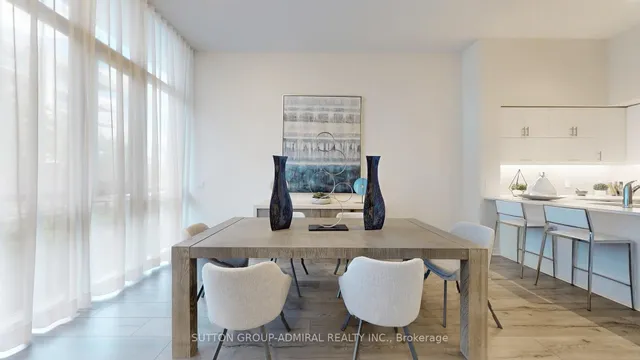 39 Annie Craig Dr #Th 101, Toronto 3