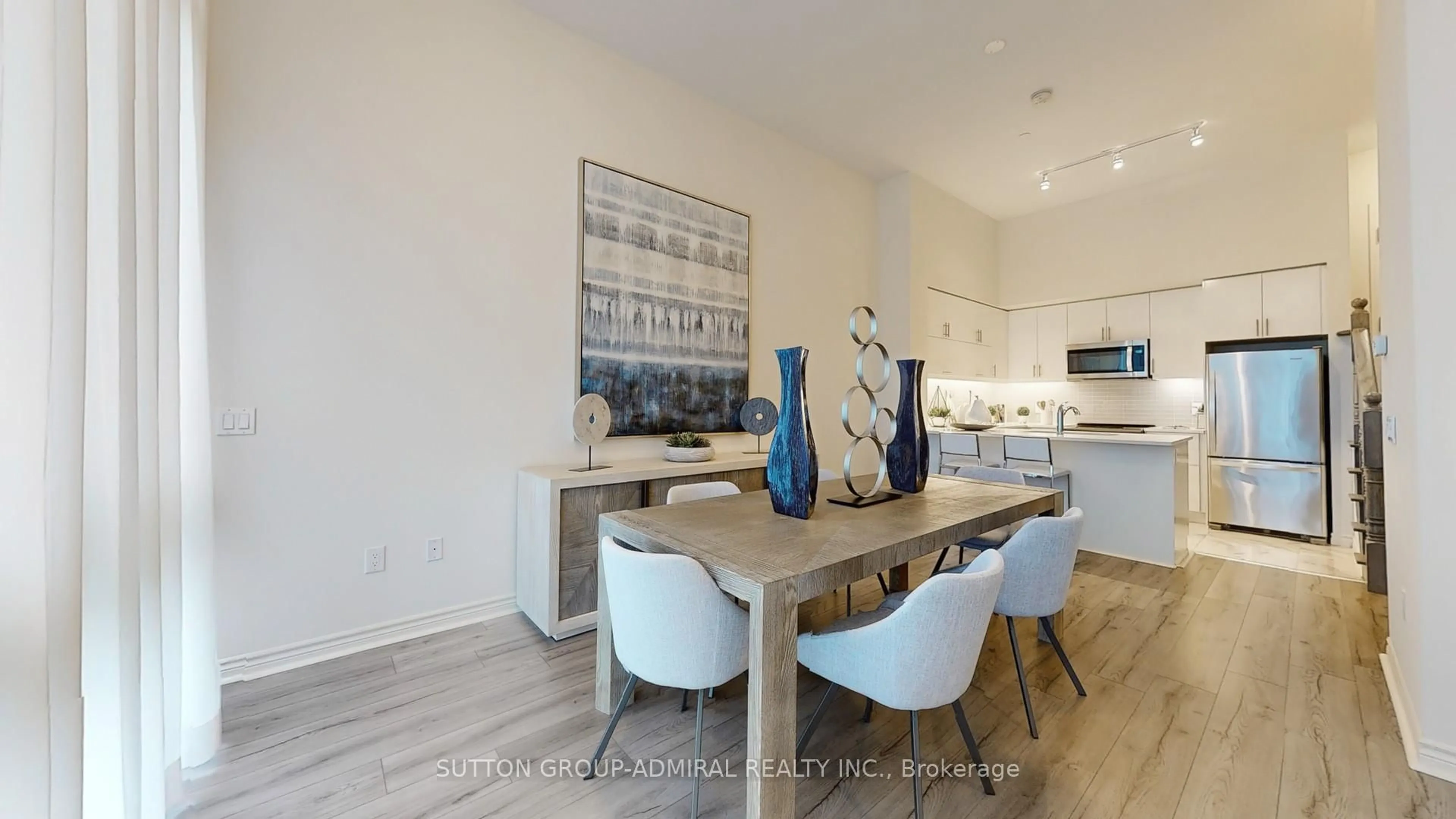 Open concept kitchen, unknown for 39 Annie Craig Dr #Th 101, Toronto Ontario M8V 0C5