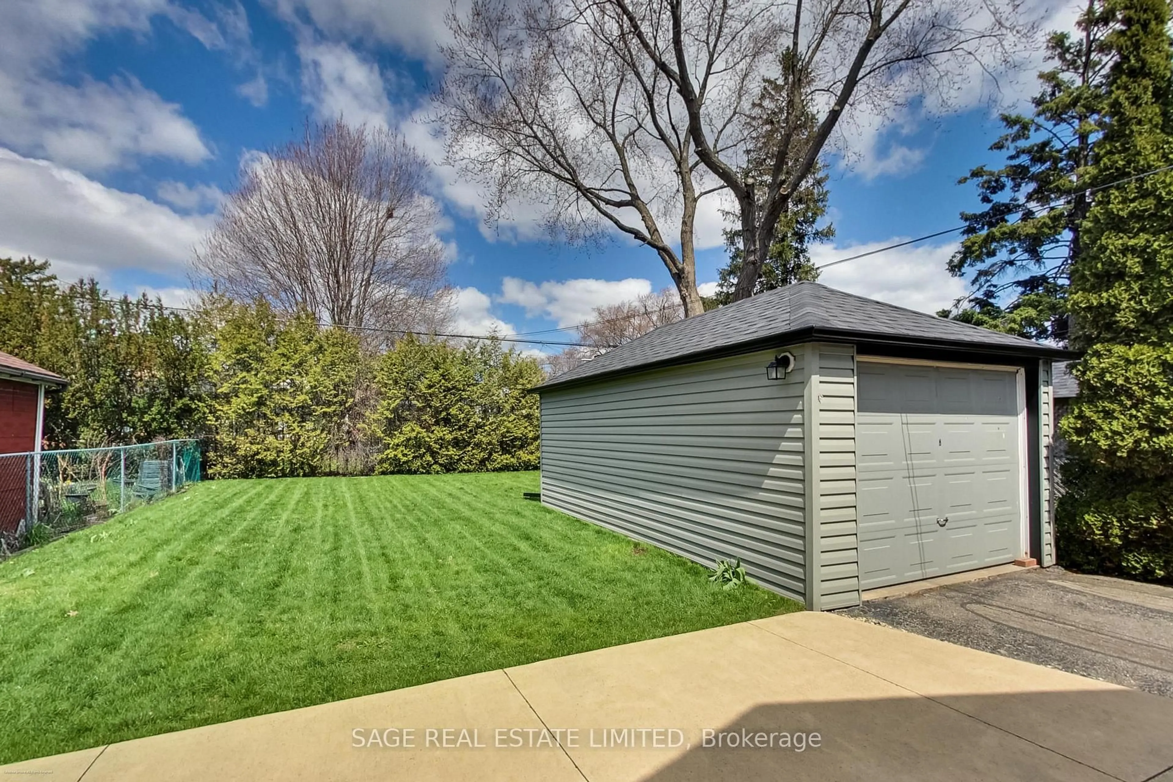 Shed for 48 Murrie St, Toronto Ontario M8V 1X7