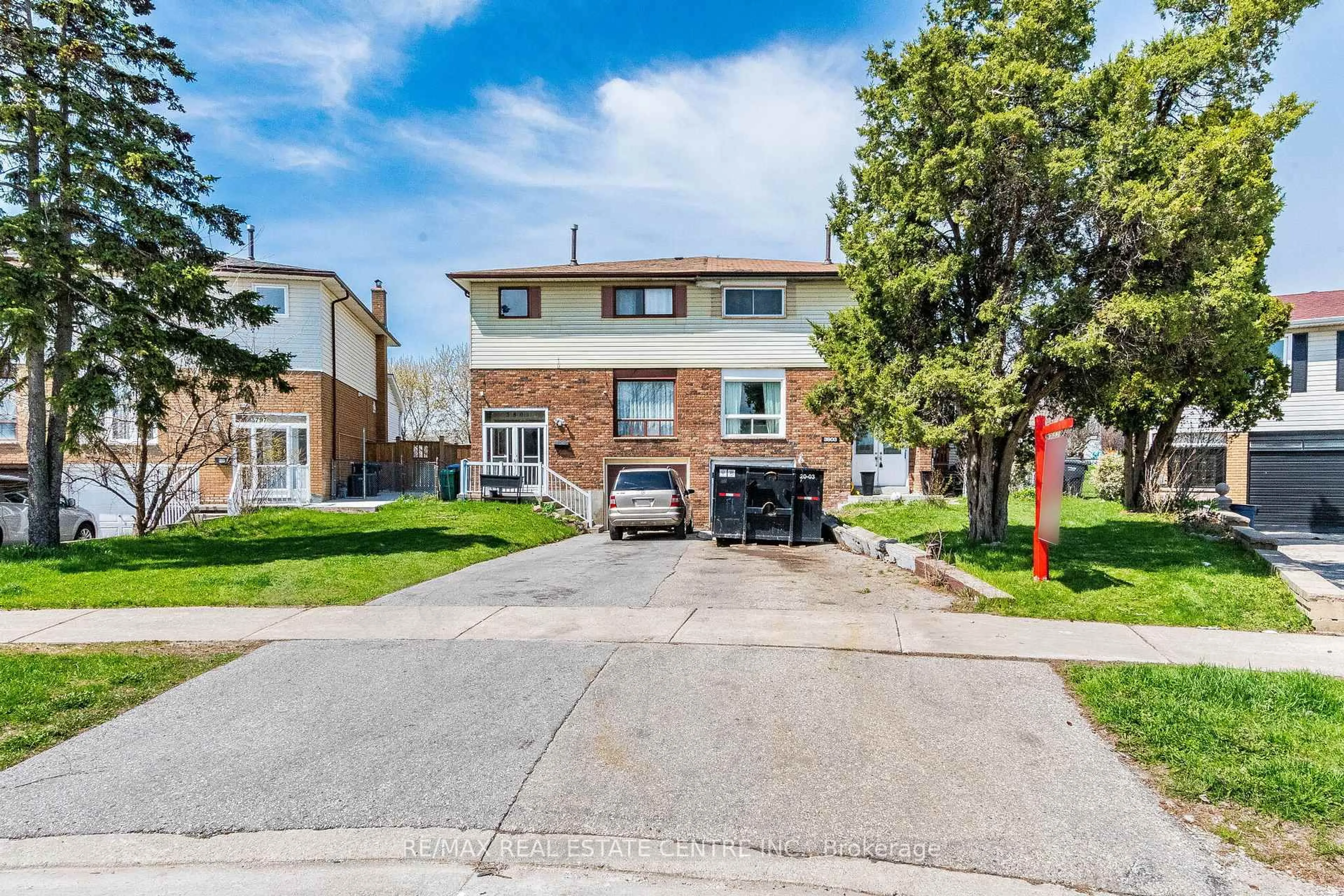 Home with brick exterior material, street for 3803 Keenan Cres, Mississauga Ontario L4T 3M1