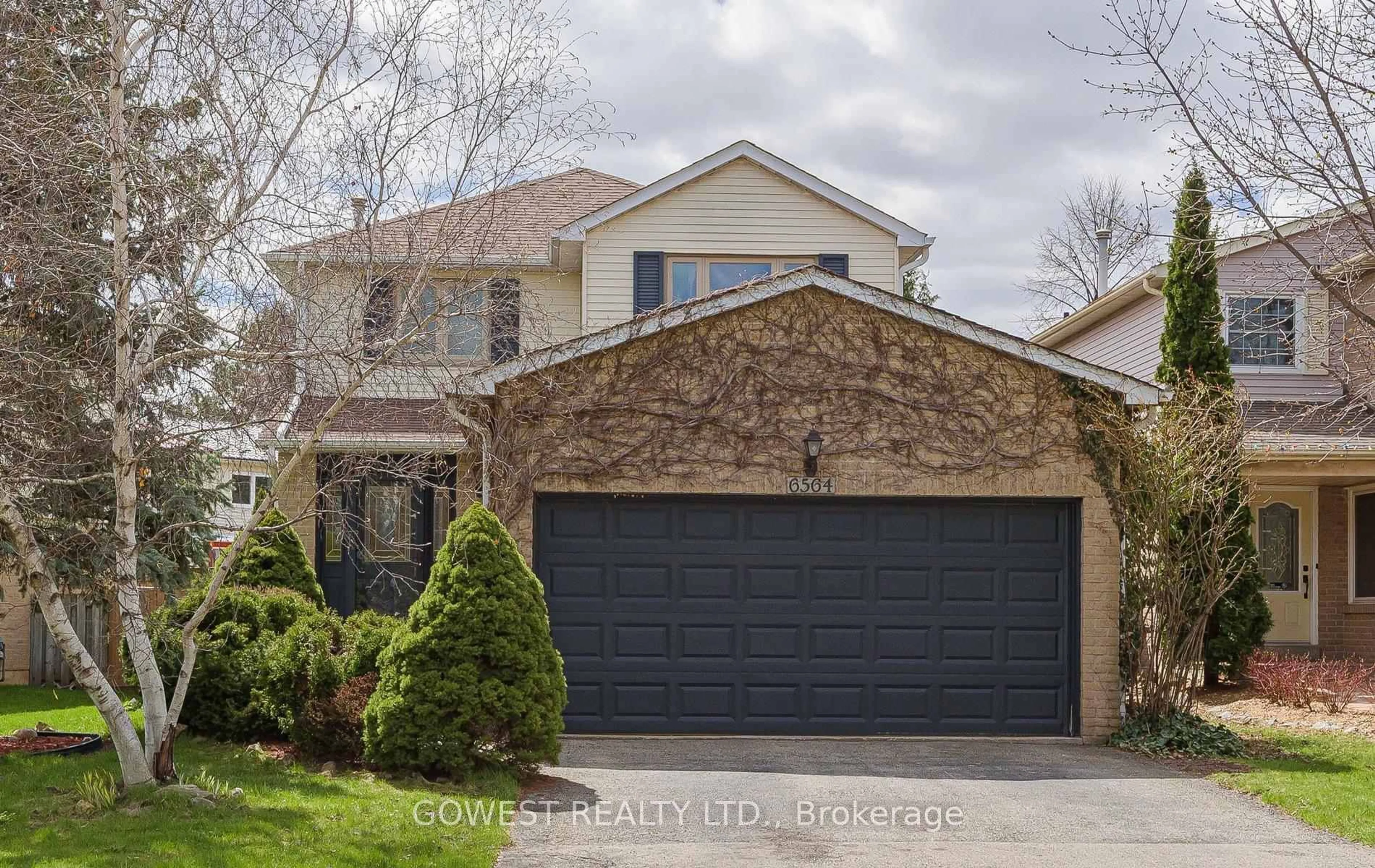 Home with brick exterior material, street for 6564 Edenwood Dr, Mississauga Ontario L5N 3L7