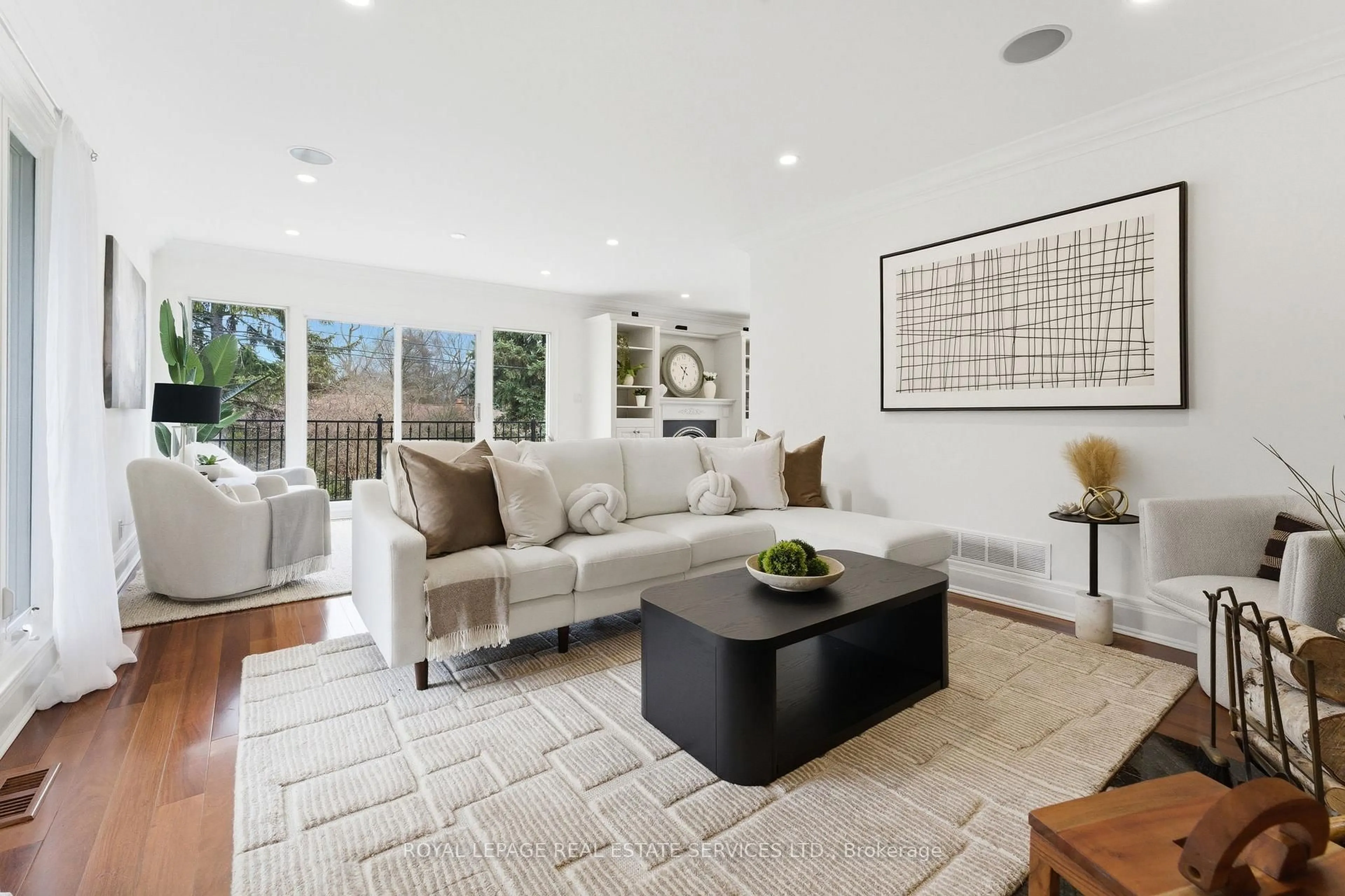 Living room with furniture, unknown for 21 Princess Anne Cres, Toronto Ontario M9A 2N9