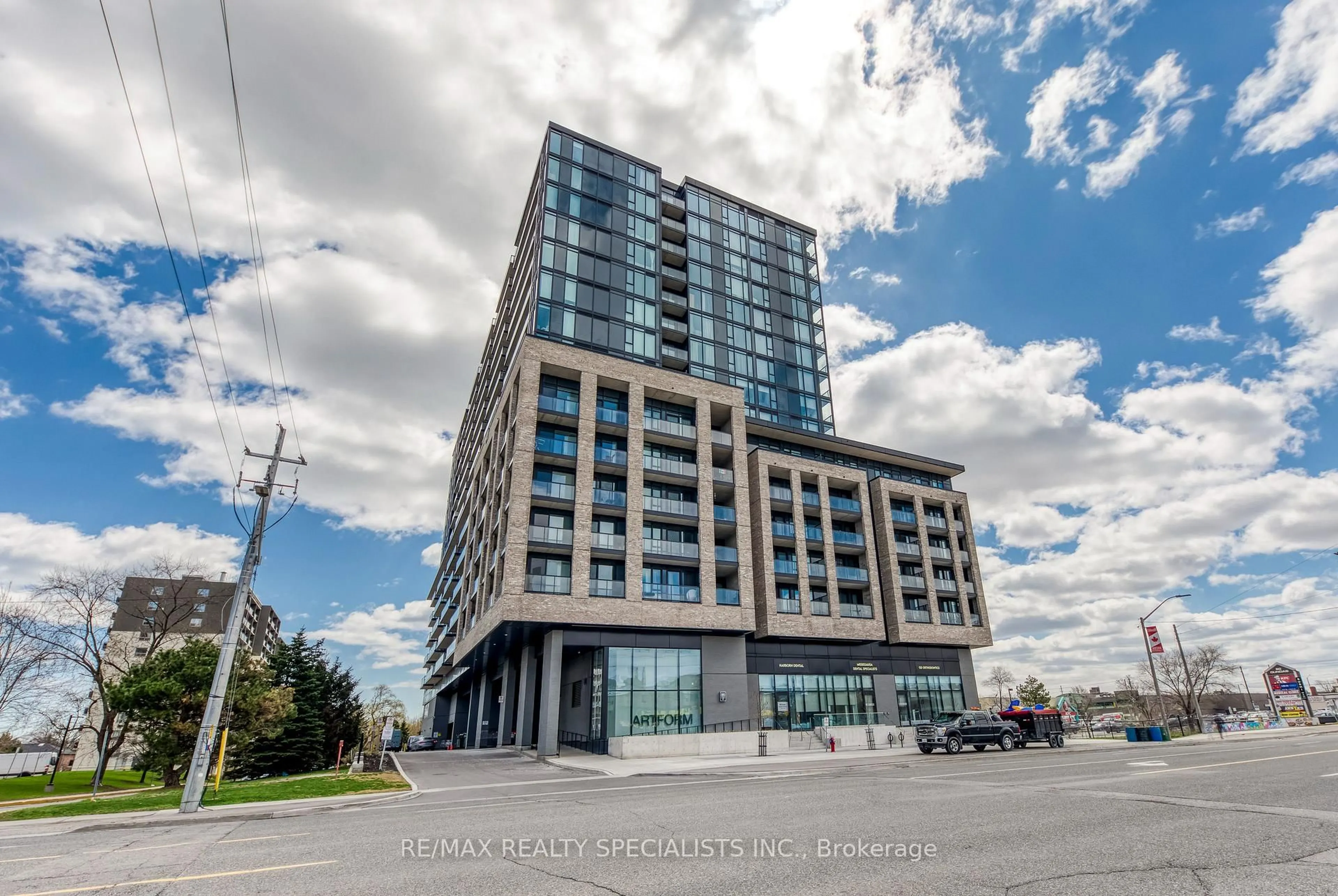 Unknown for 86 Dundas St #1711, Mississauga Ontario L5A 1W4