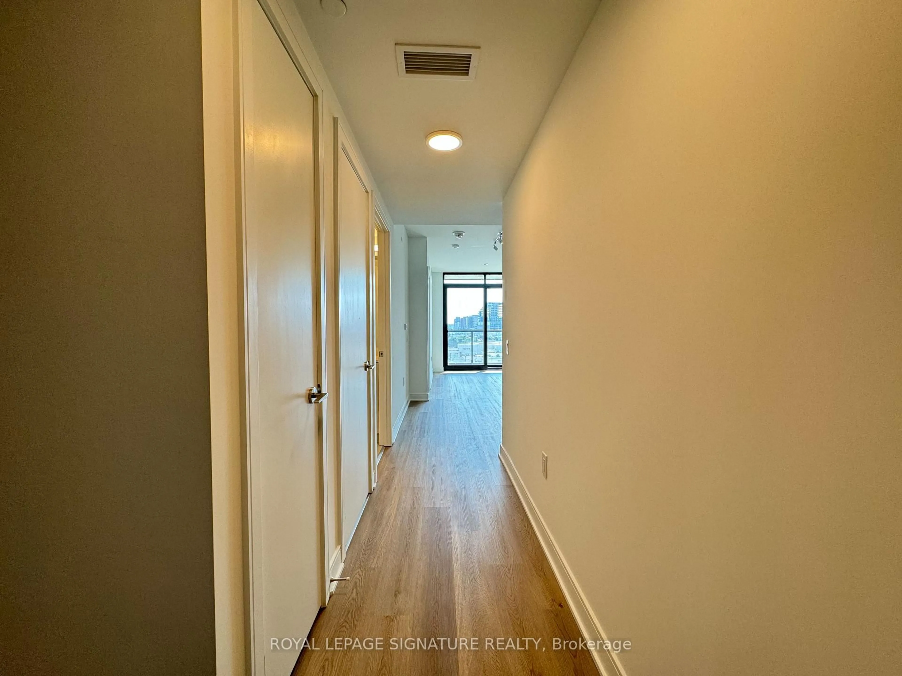 Unknown for 86 Dundas St #623, Mississauga Ontario L5A 1W4