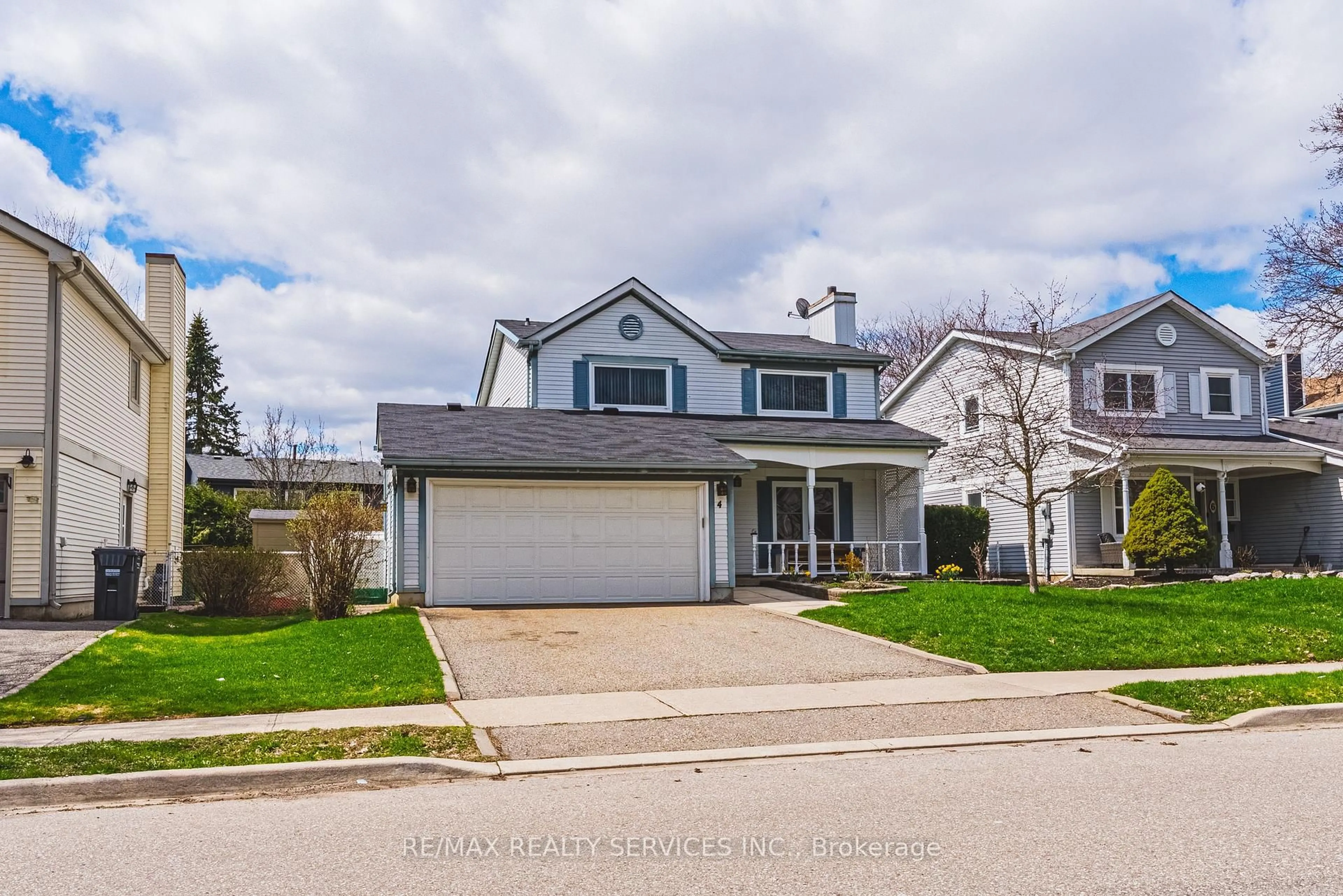 Home with vinyl exterior material, street for 4 Mount Forest Dr, Brampton Ontario L6Z 1B7