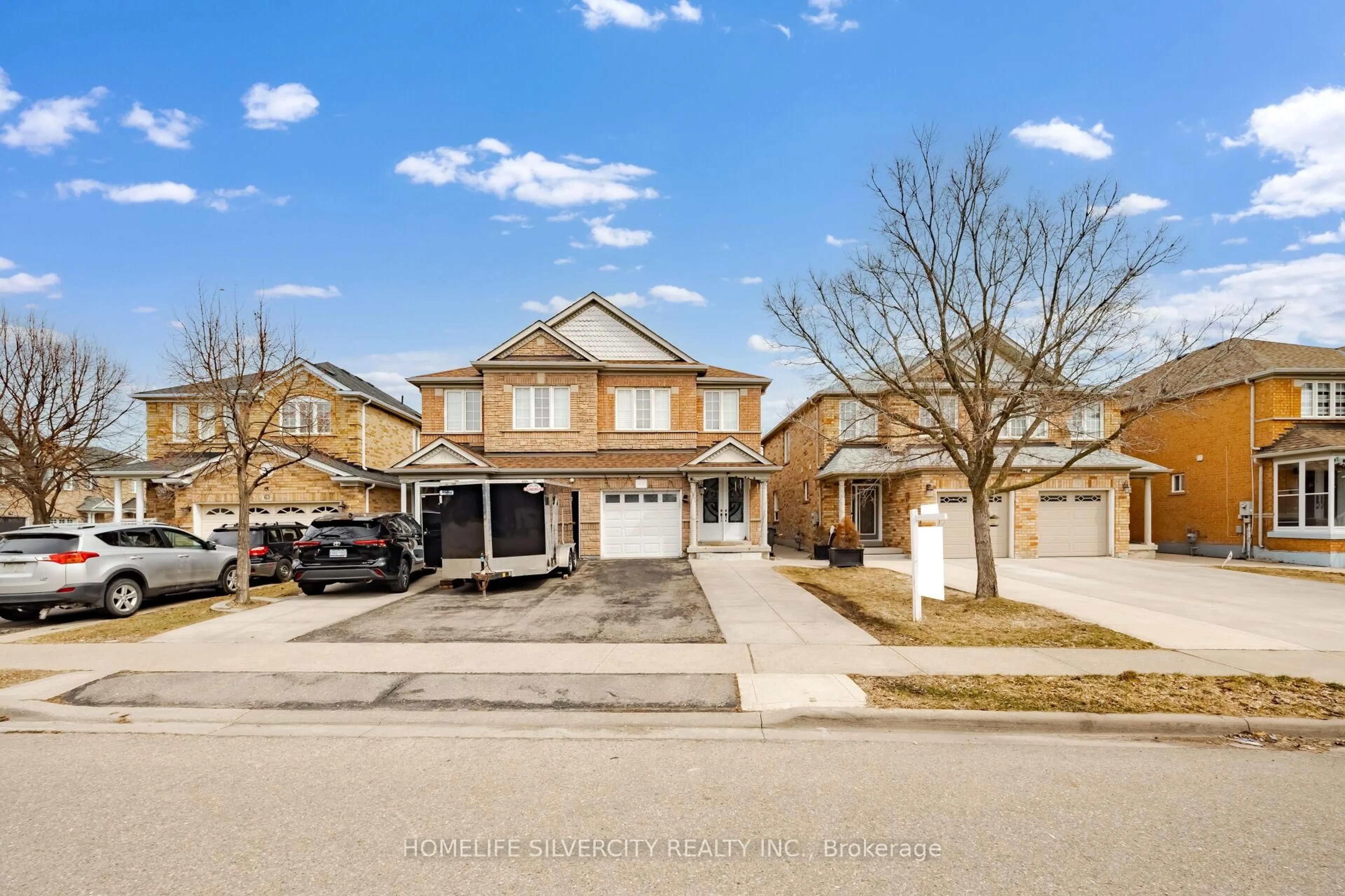 A pic from outside/outdoor area/front of a property/back of a property/a pic from drone, street for 67 Sweet Clover Cres, Brampton Ontario L6R 3A1