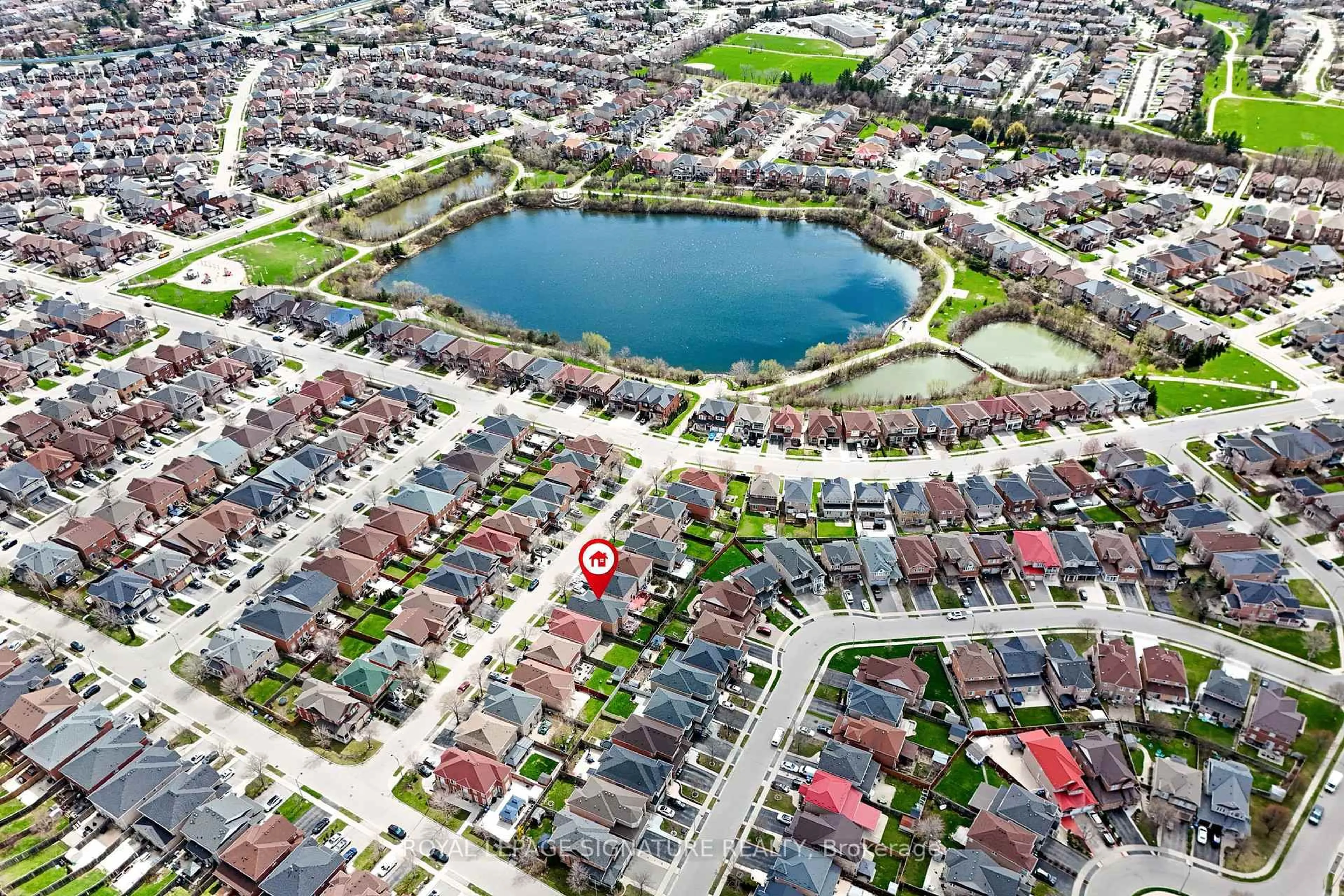 A pic from outside/outdoor area/front of a property/back of a property/a pic from drone, street for 16 Clearjoy St, Brampton Ontario L6V 4P1