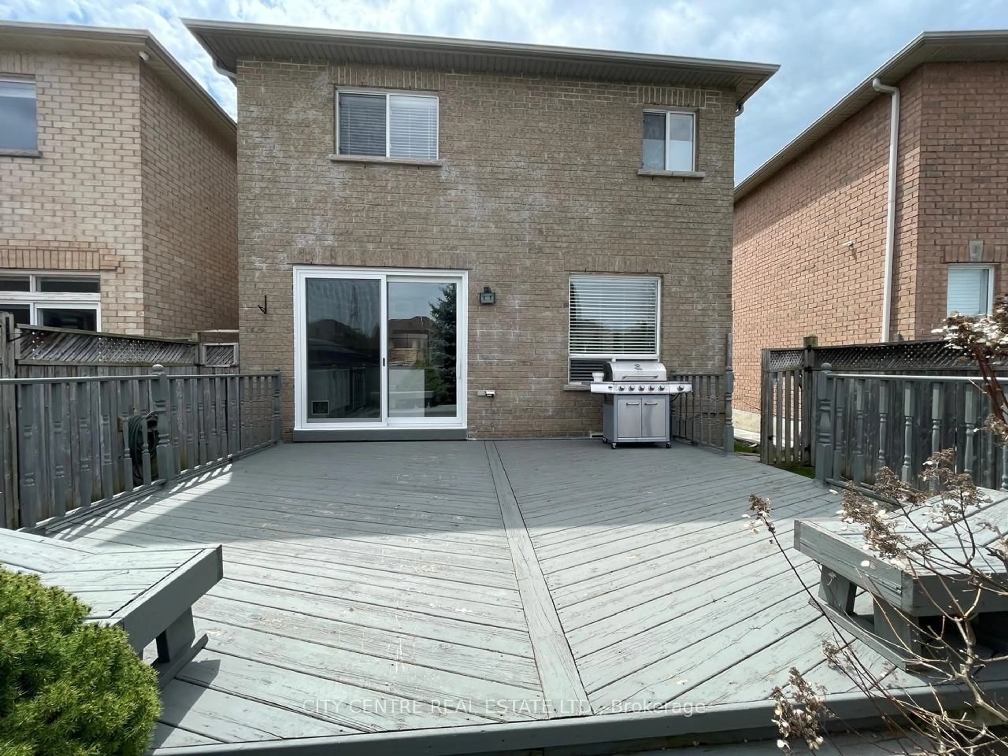 Patio, street for 4777 Glasshill Grve, Mississauga Ontario L5M 7R6