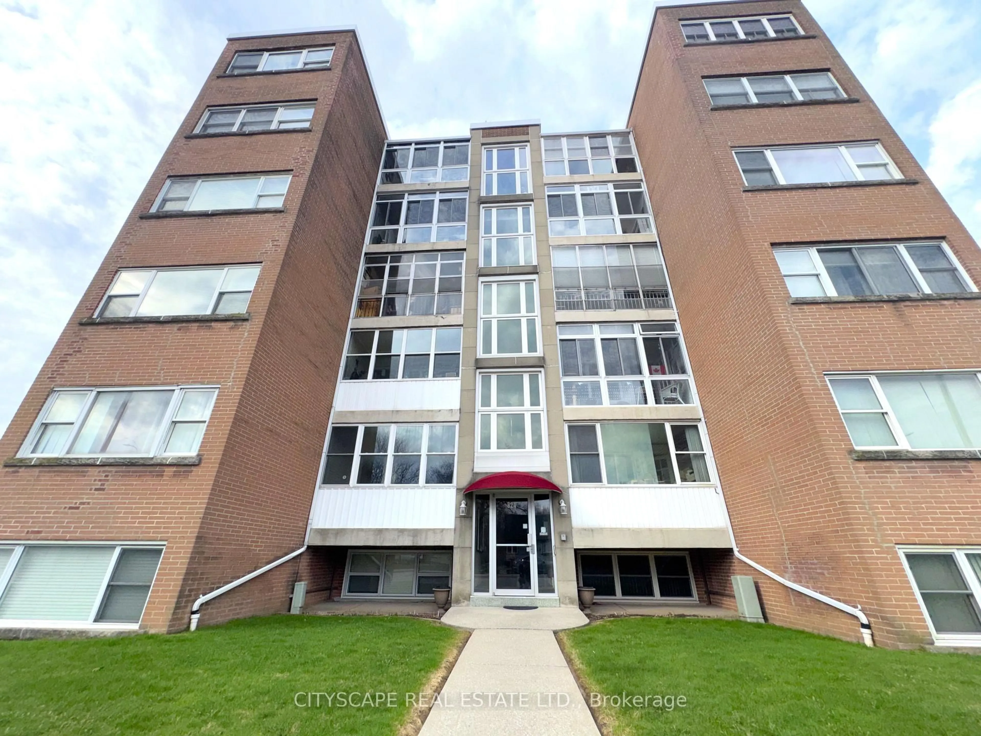 Unknown for 824 Brant St #25, Burlington Ontario L7R 2J5