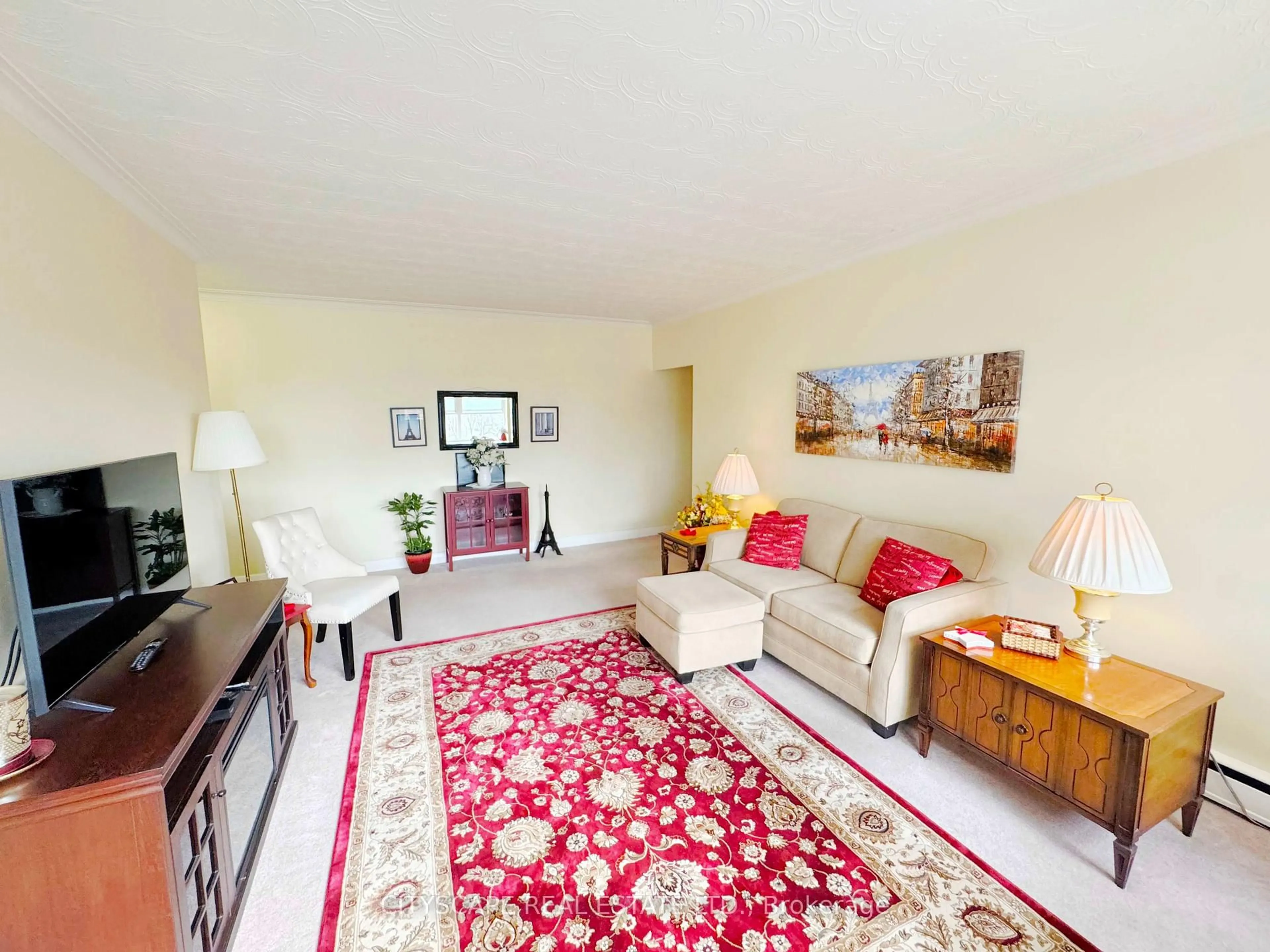 Living room with furniture, carpet floor for 824 Brant St #25, Burlington Ontario L7R 2J5