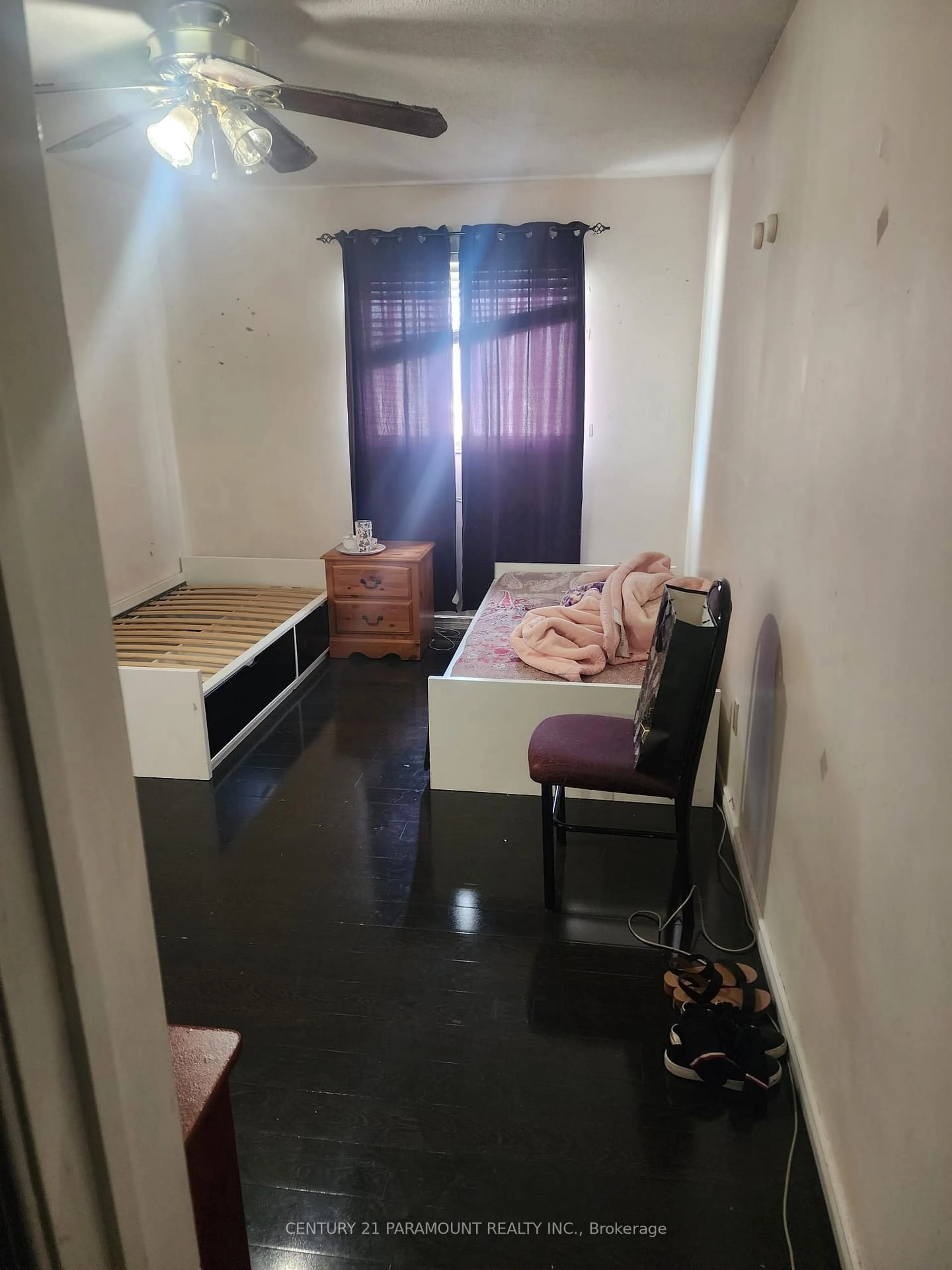 A pic of a room for 17 Timberlane Dr, Brampton Ontario L6Y 3Y6