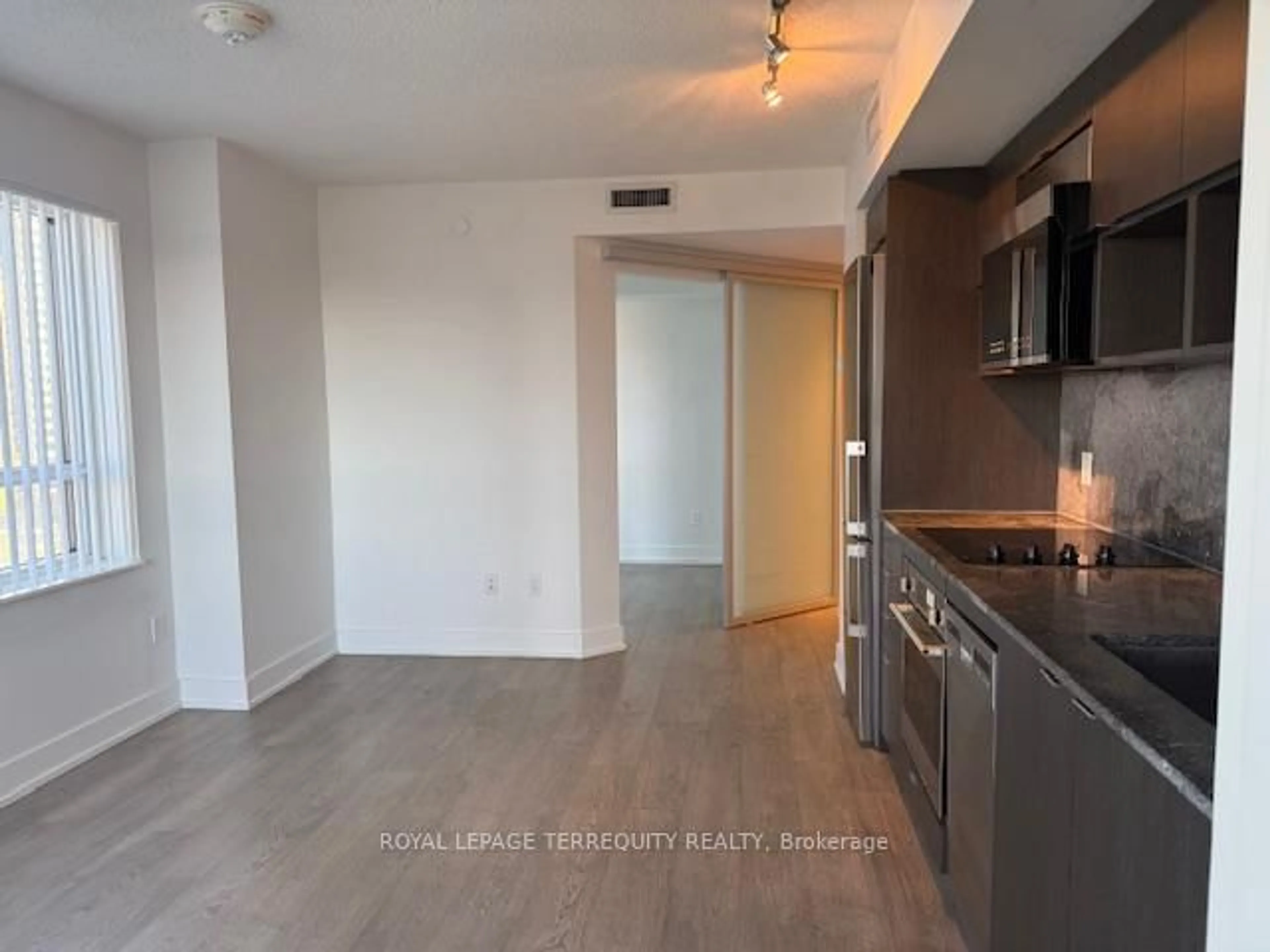 Unknown for 7 Mabelle Ave #604, Toronto Ontario M9A 0C9