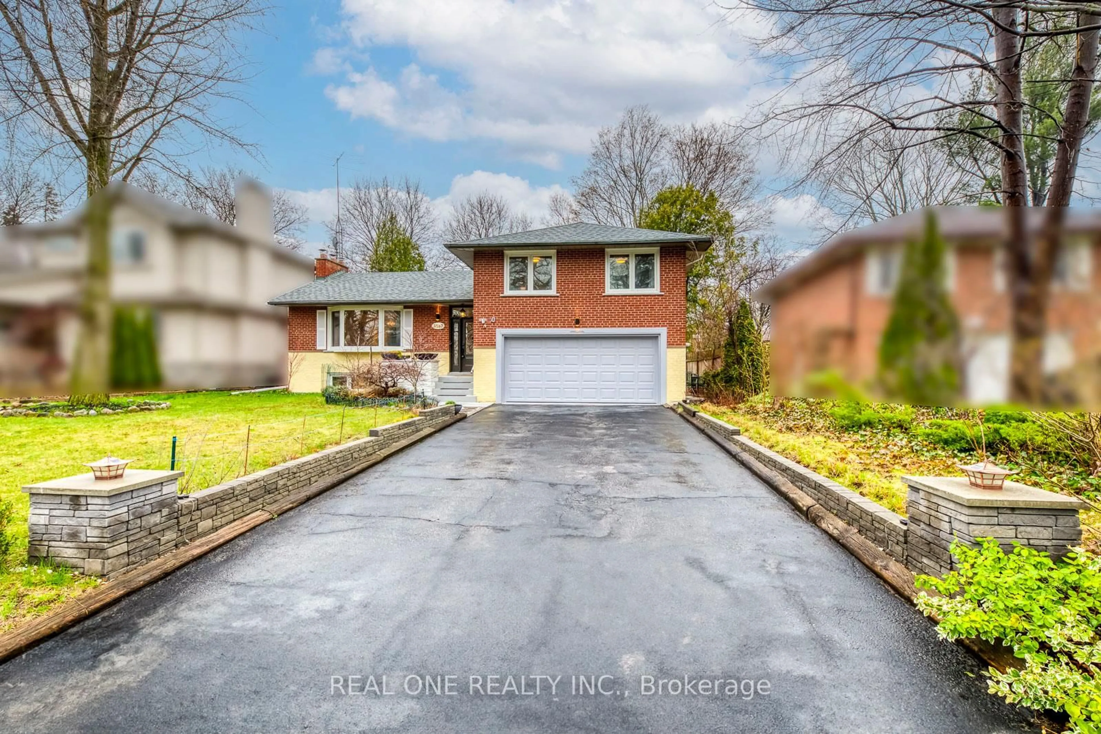 Unknown for 3537 Enniskillen Circ, Mississauga Ontario L5C 2M9