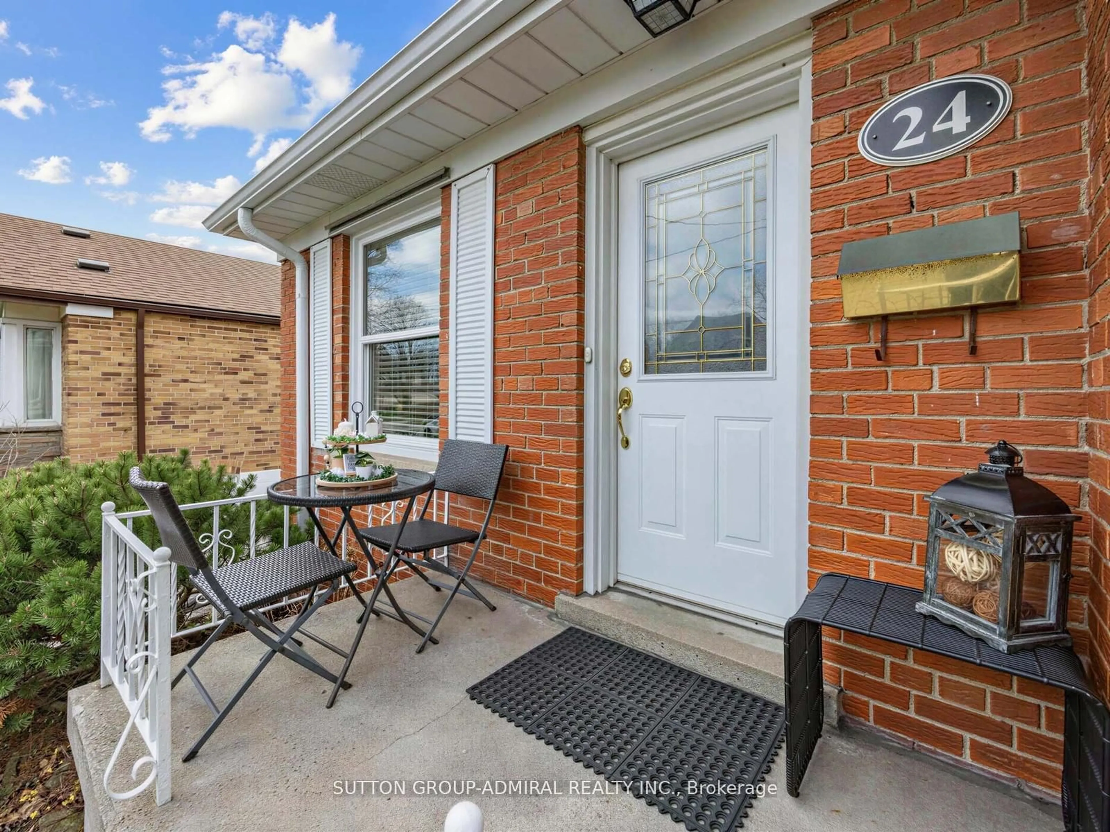 Unknown for 24 Billingham Rd, Toronto Ontario M9B 3X1