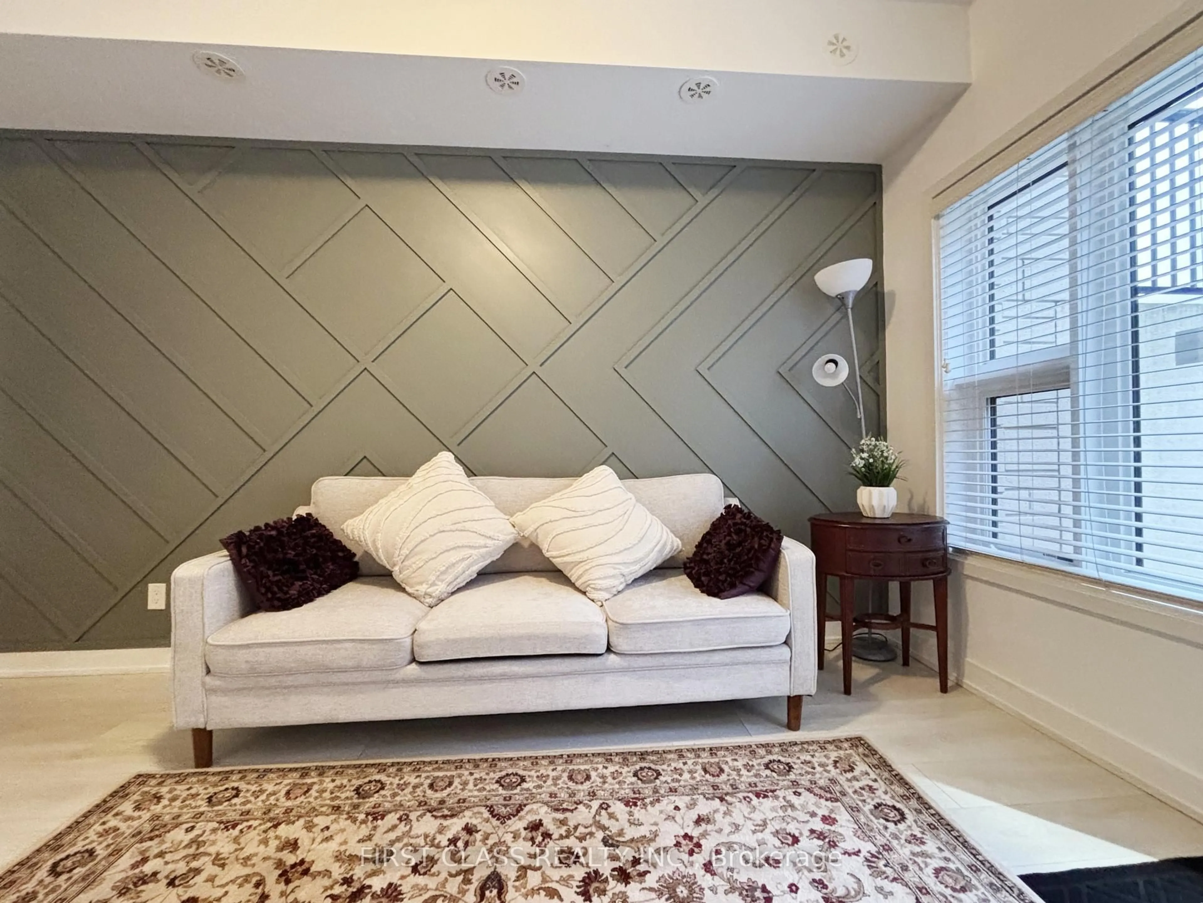 Living room with furniture, unknown for 1127 Cooke Blvd #514, Burlington Ontario L7T 4A8