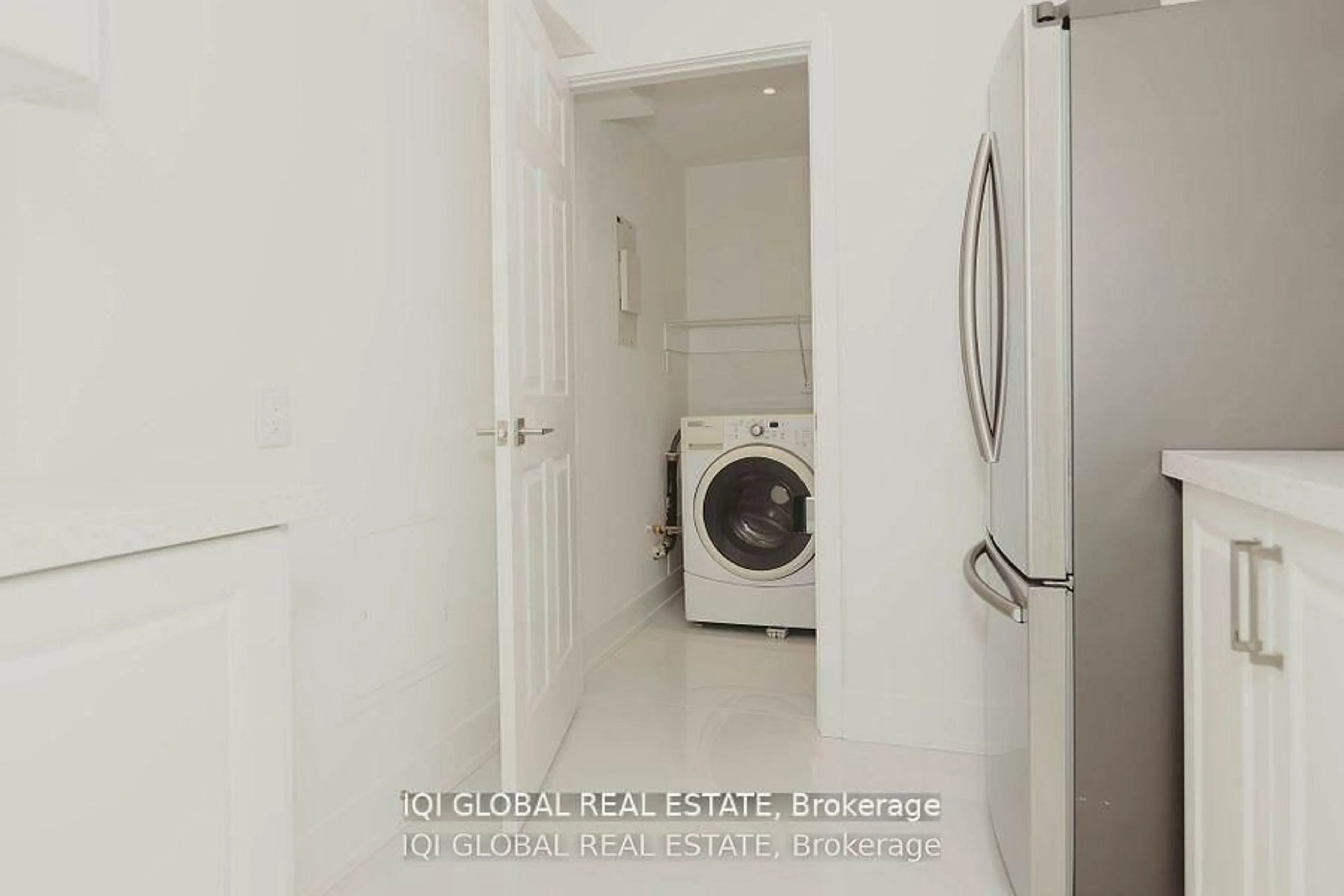 Laundry room for 390 Dixon Rd #1202, Toronto Ontario M9R 1T4