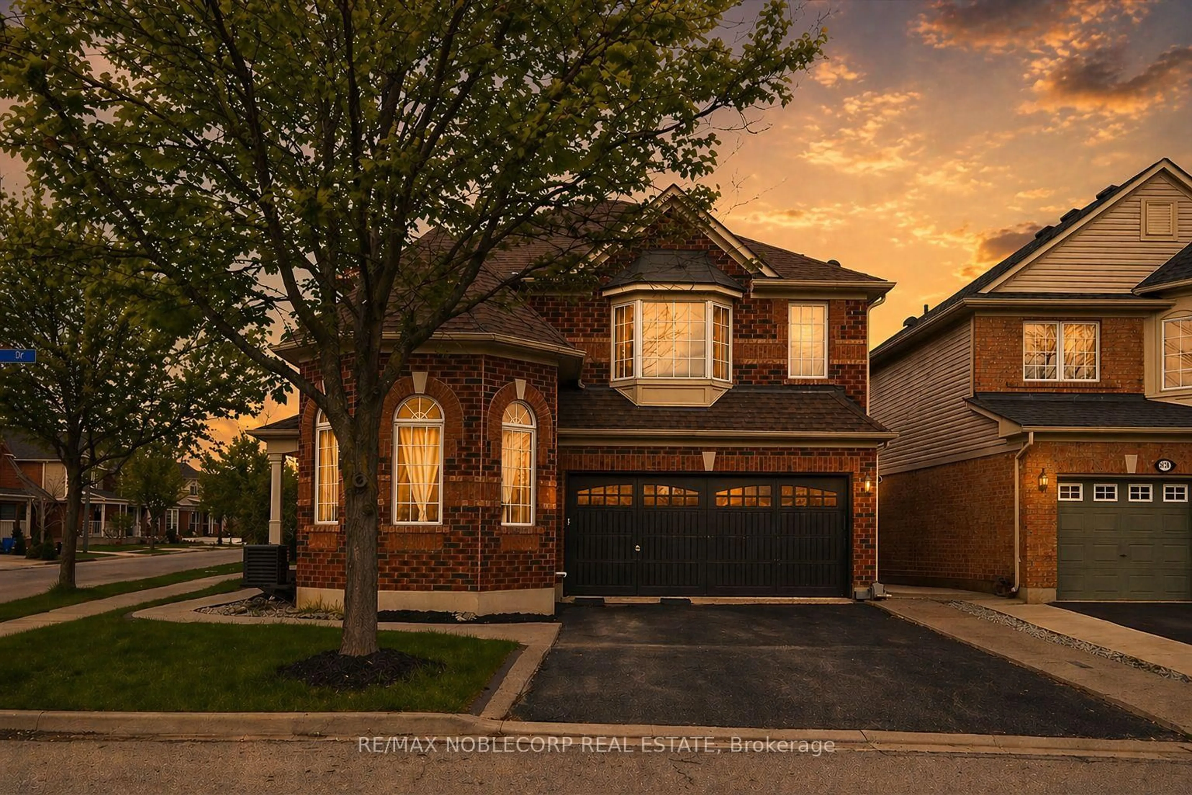 Home with brick exterior material, street for 855 Luxton Dr, Milton Ontario L9T 6Y3