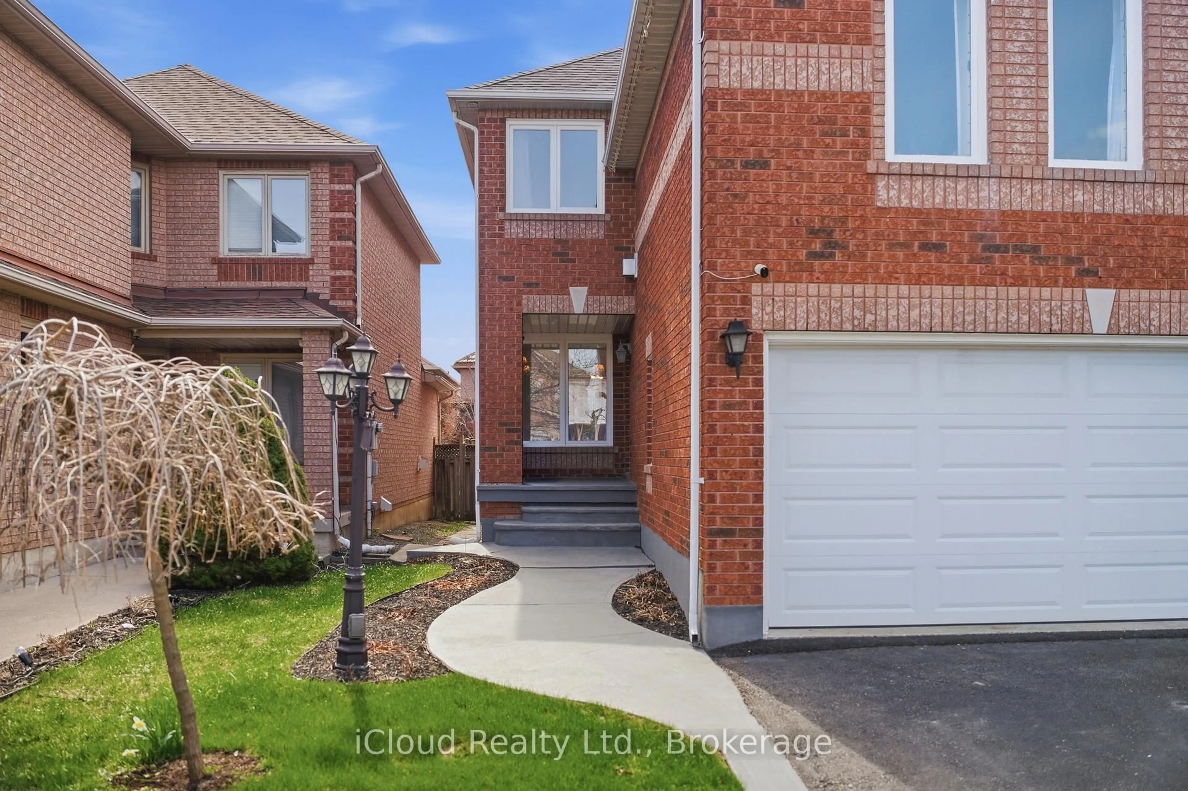 Home with brick exterior material, street for 7389 Sandhurst Dr, Mississauga Ontario L5N 7G6