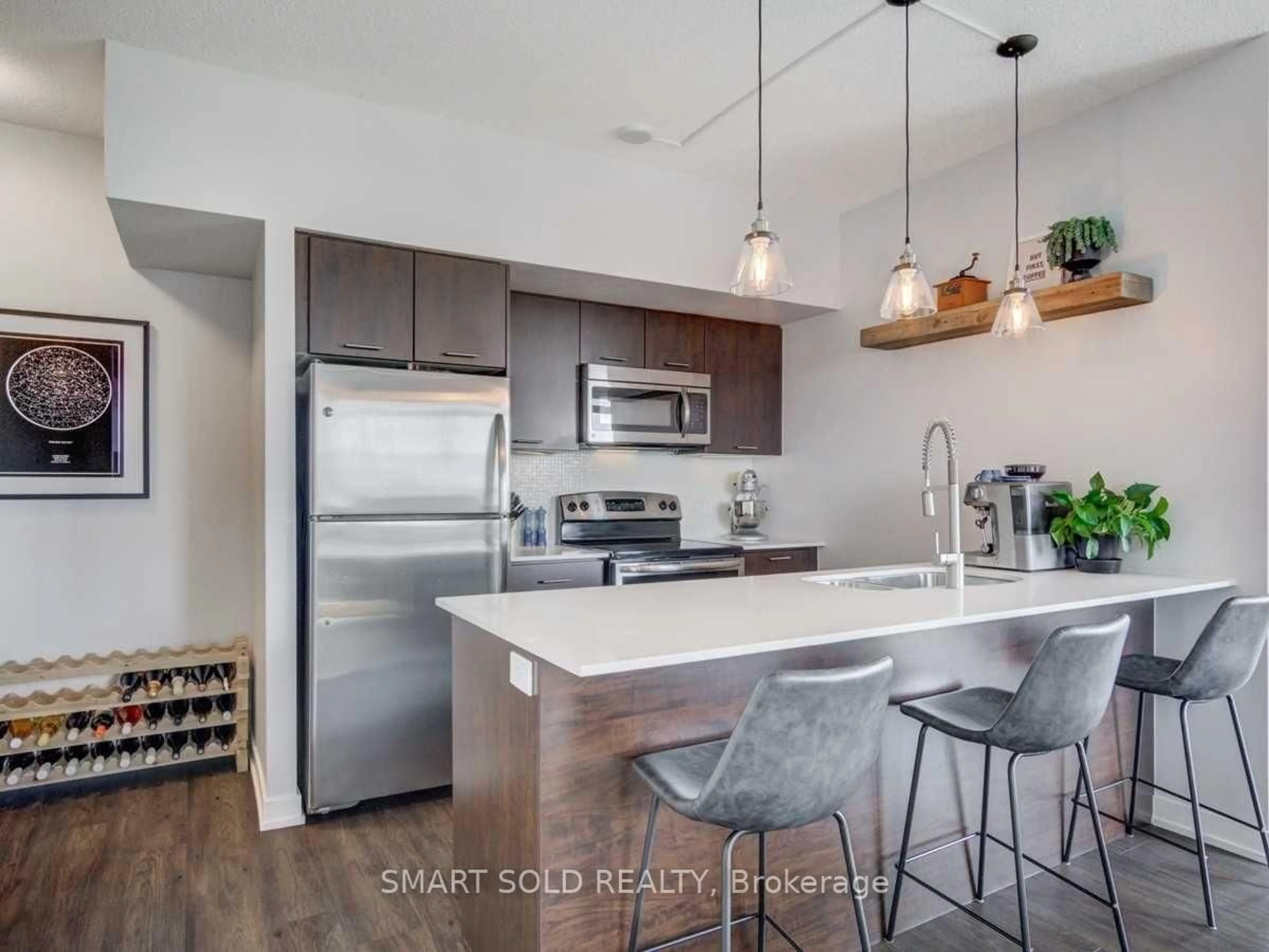 Open concept kitchen, unknown for 2212 Lake Shore Blvd #1503, Toronto Ontario M8V 0C2