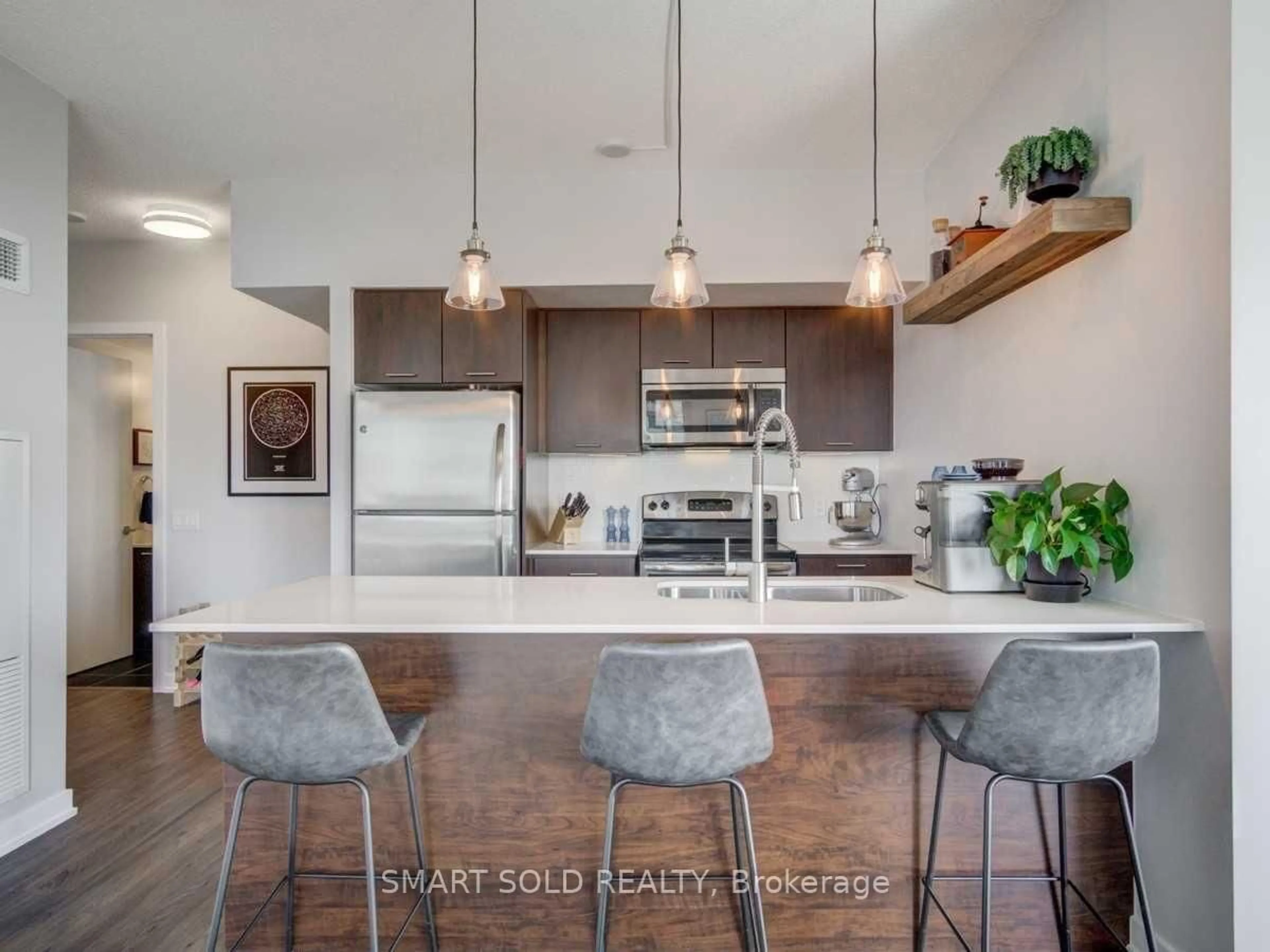 Open concept kitchen, unknown for 2212 Lake Shore Blvd #1503, Toronto Ontario M8V 0C2