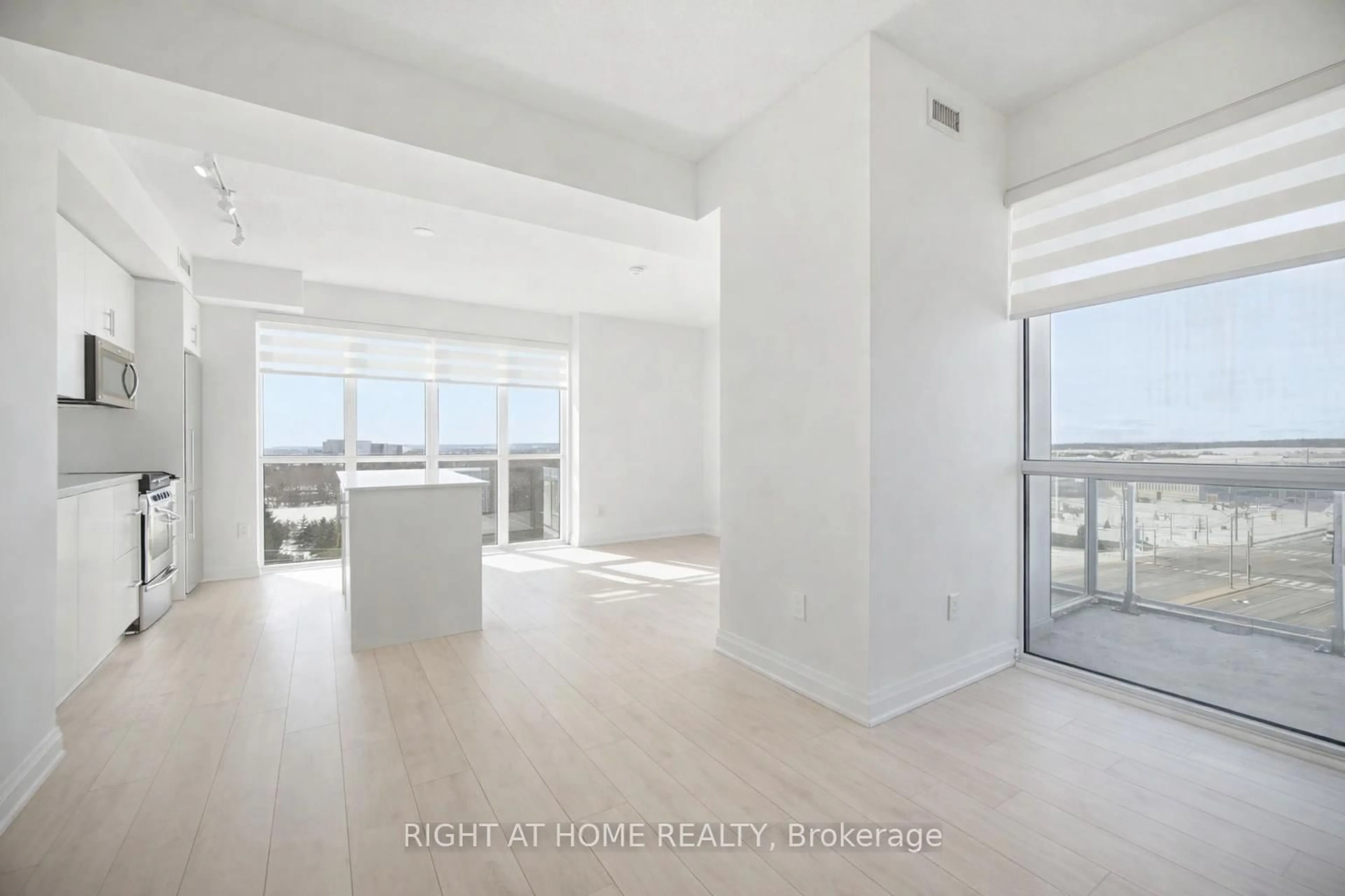 A pic of a room for 509 Dundas St #606, Oakville Ontario L6M 5P4