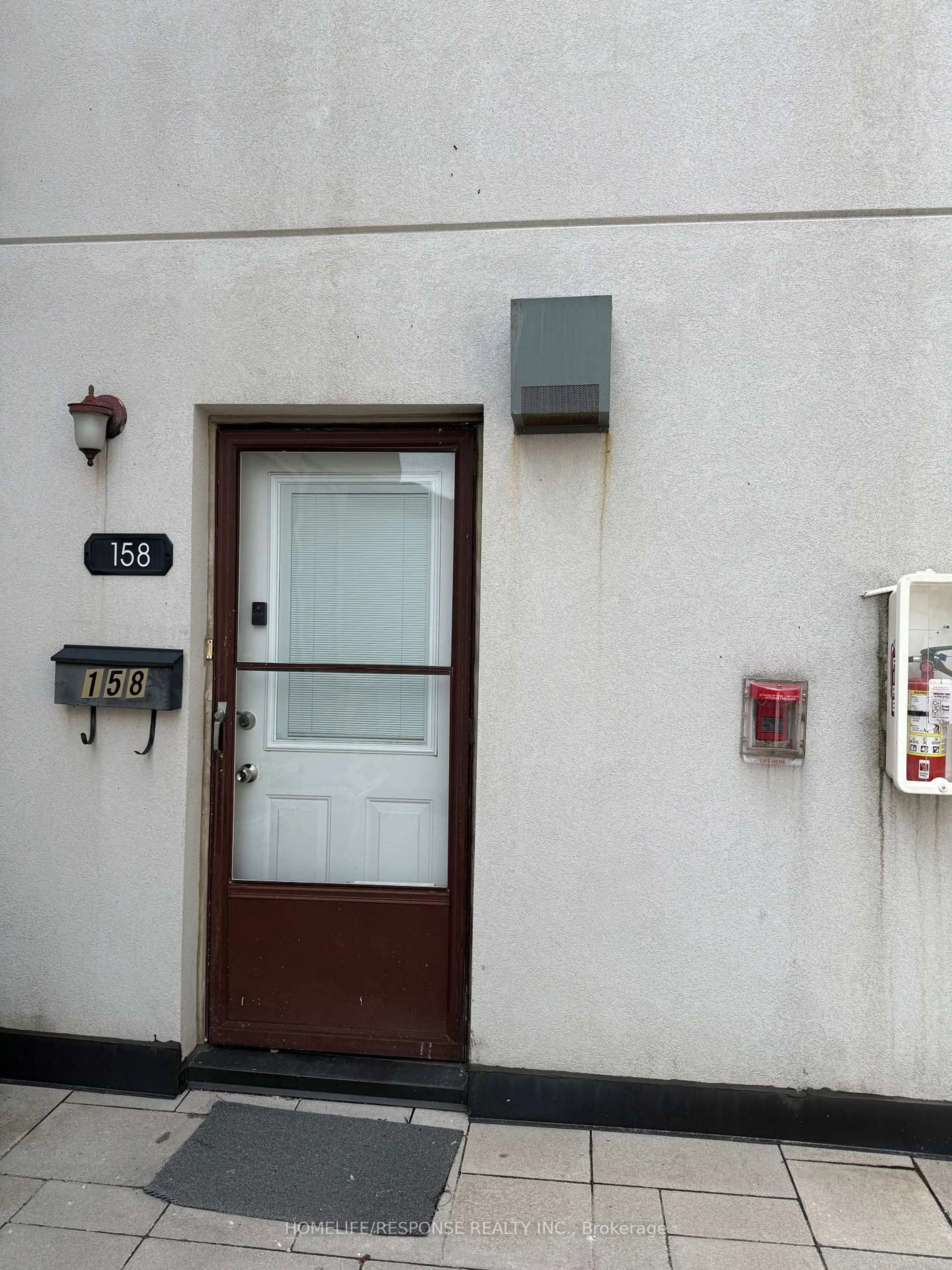 Unknown for 1055 DUNDAS St #158, Mississauga Ontario L4Y 3X6