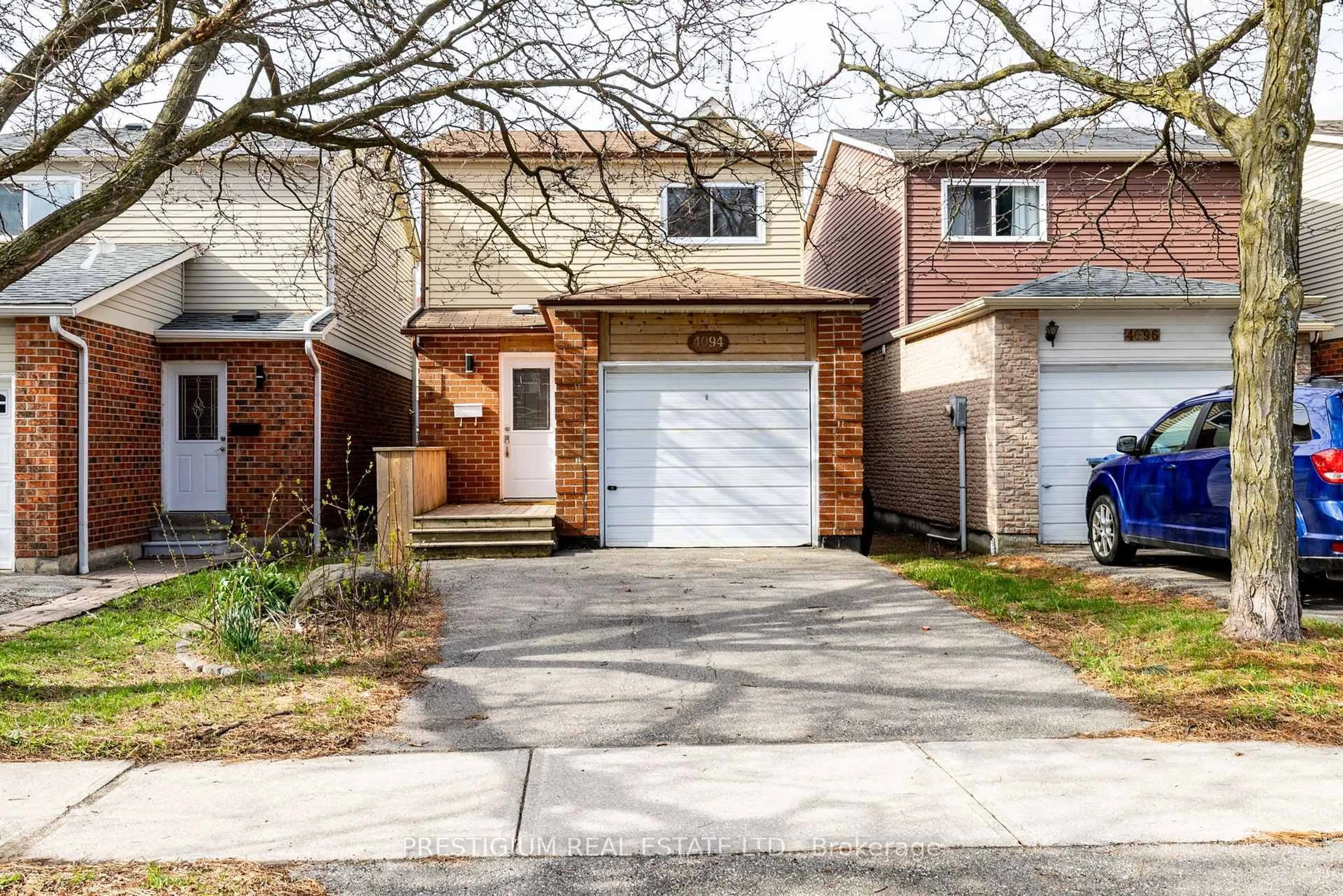 Home with brick exterior material, street for 4094 Teakwood Dr, Mississauga Ontario L5C 3L6