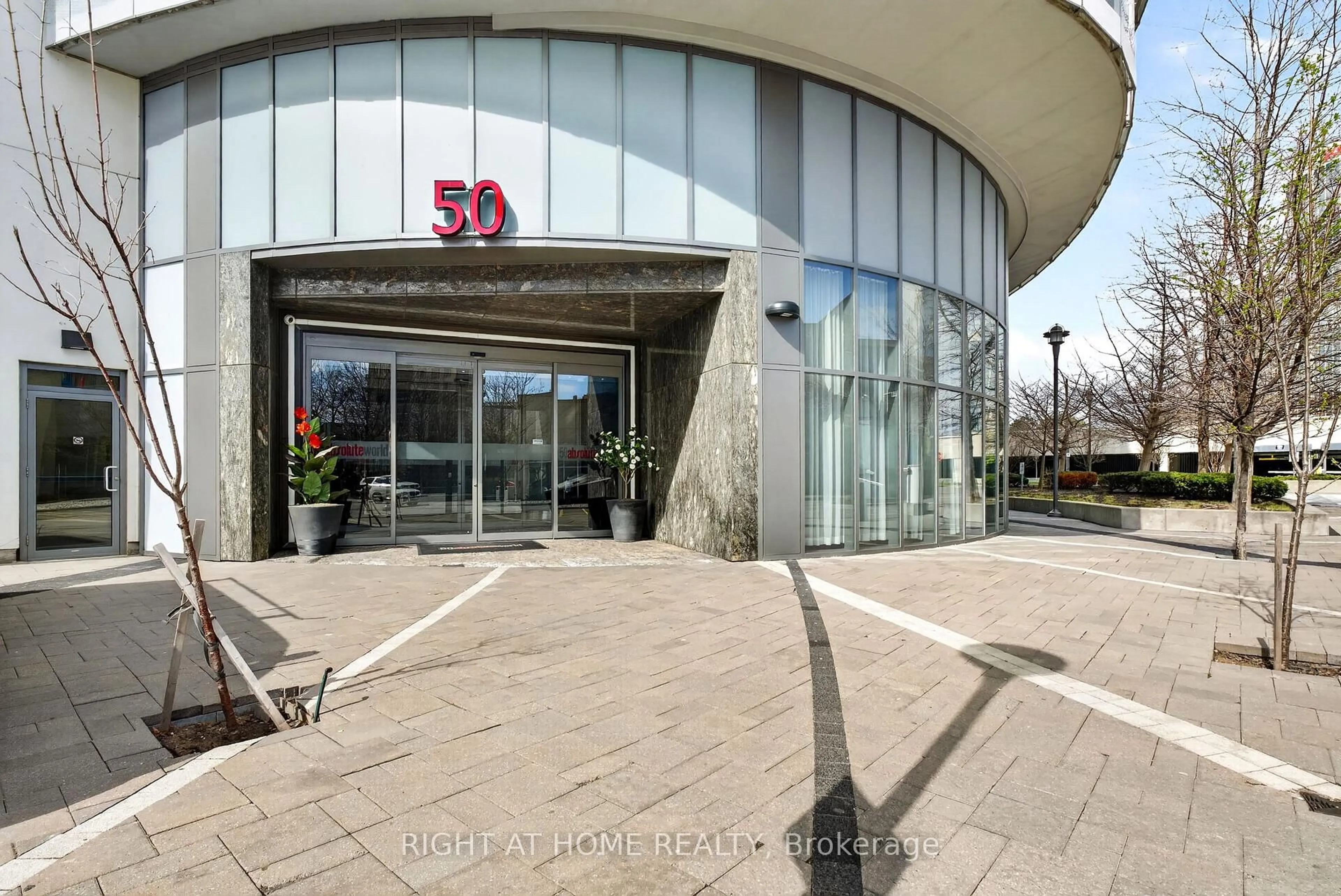 Indoor foyer for 50 Absolute Ave #3806, Mississauga Ontario L4Z 0A8