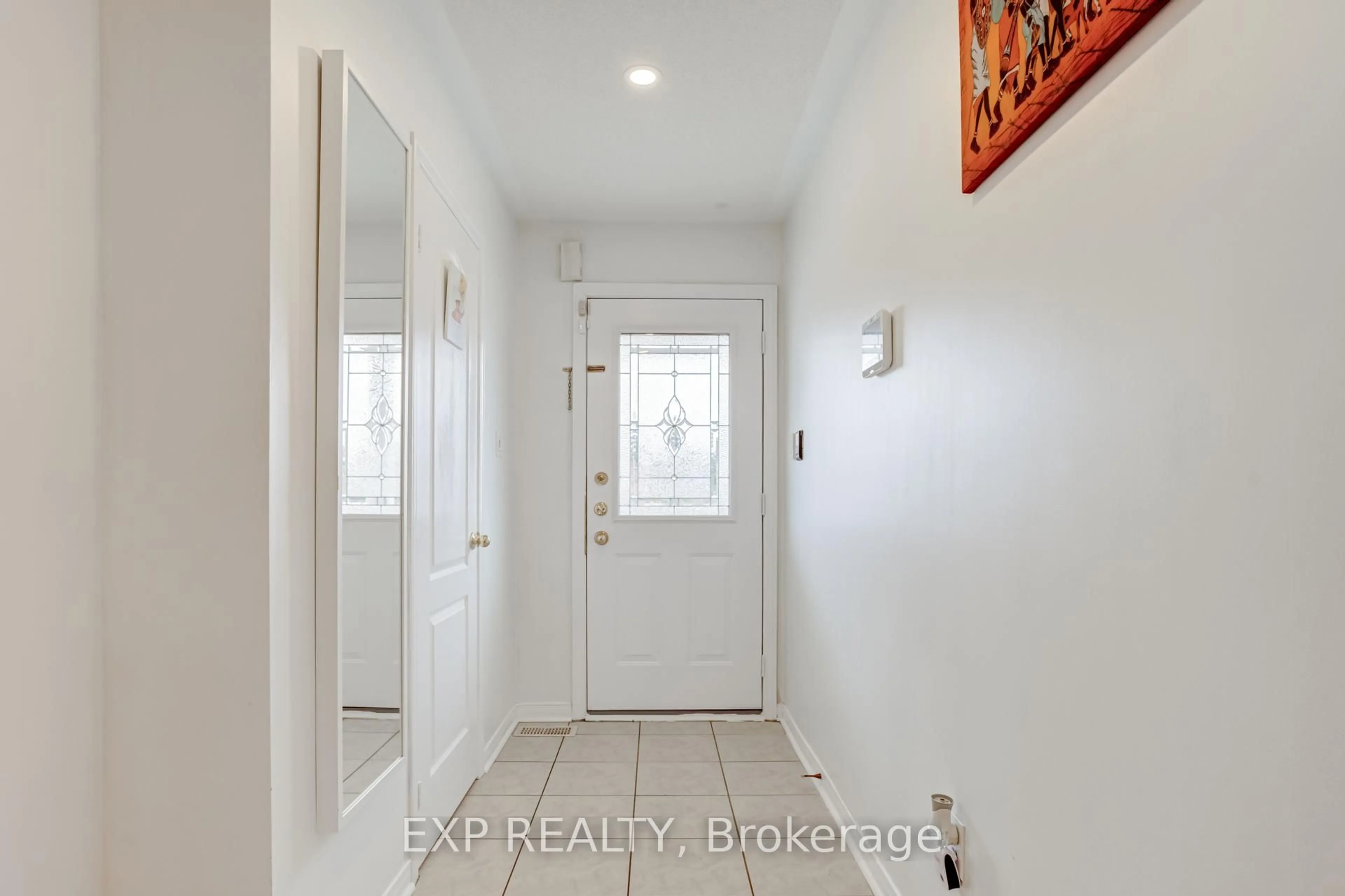 Indoor entryway for 770 Othello Crt #88, Mississauga Ontario L5W 1Y3