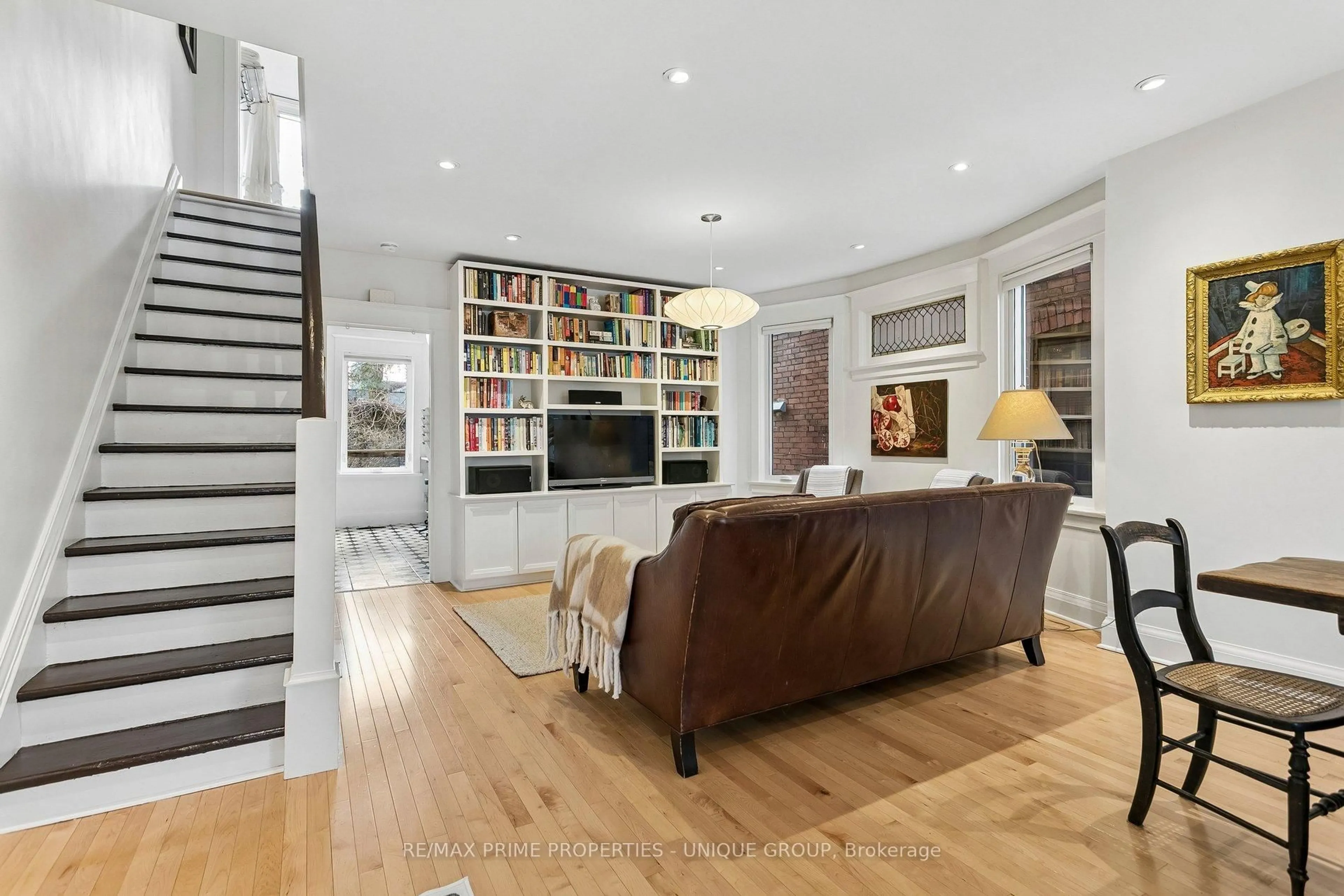 Living room with furniture, unknown for 306 Westmoreland Ave, Toronto Ontario M6H 3A5