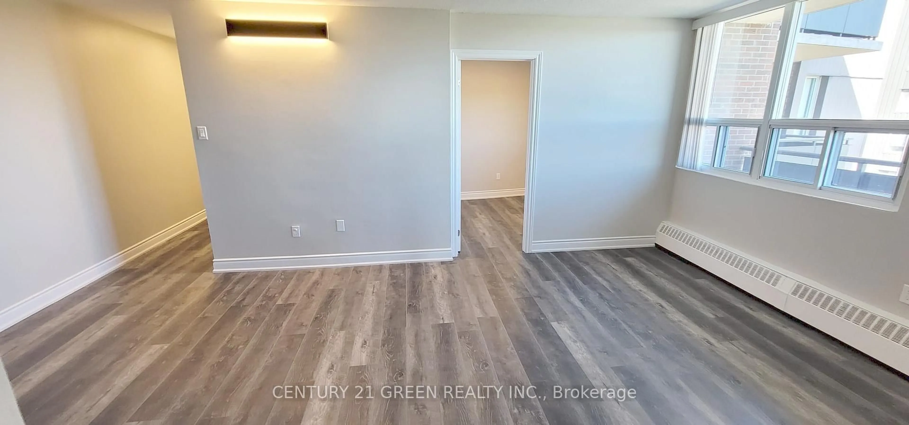 A pic of a room for 3065 Queen Frederica Dr #902, Mississauga Ontario L4Y 3A3