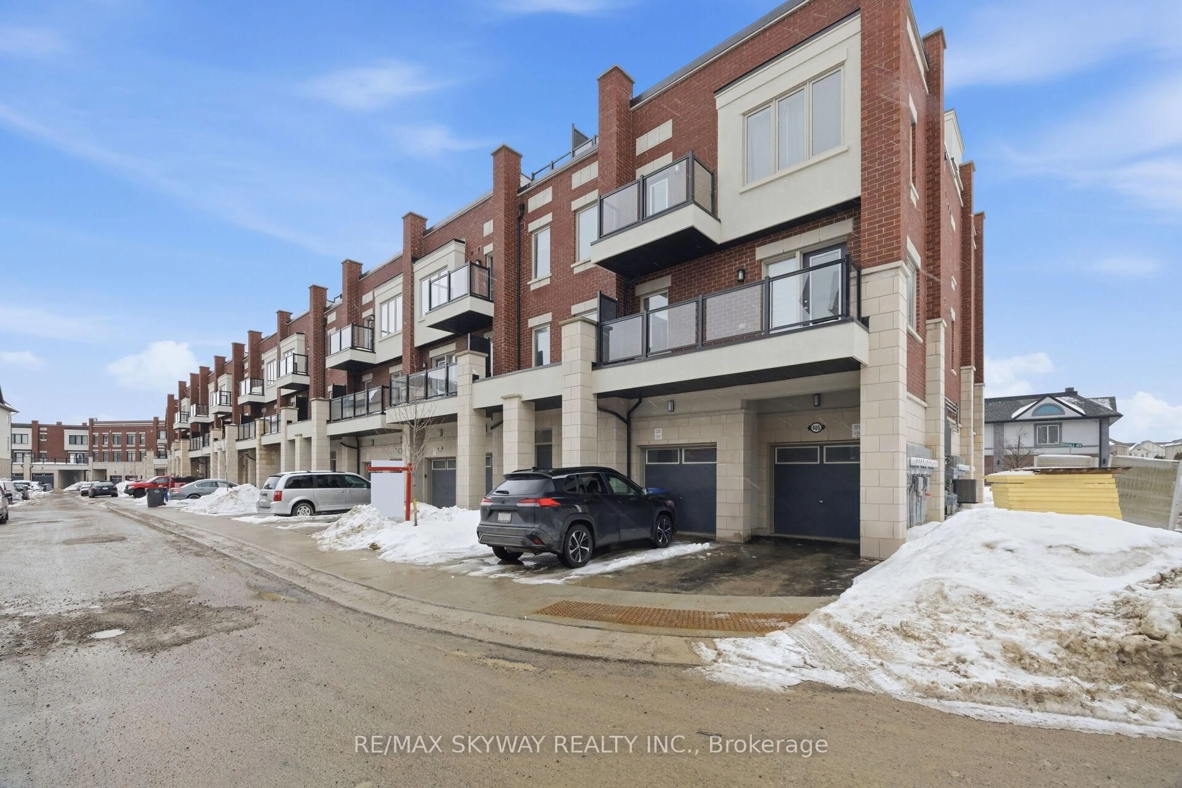 Unknown for 44 Springdale Ave, Caledon Ontario L7C 4L4