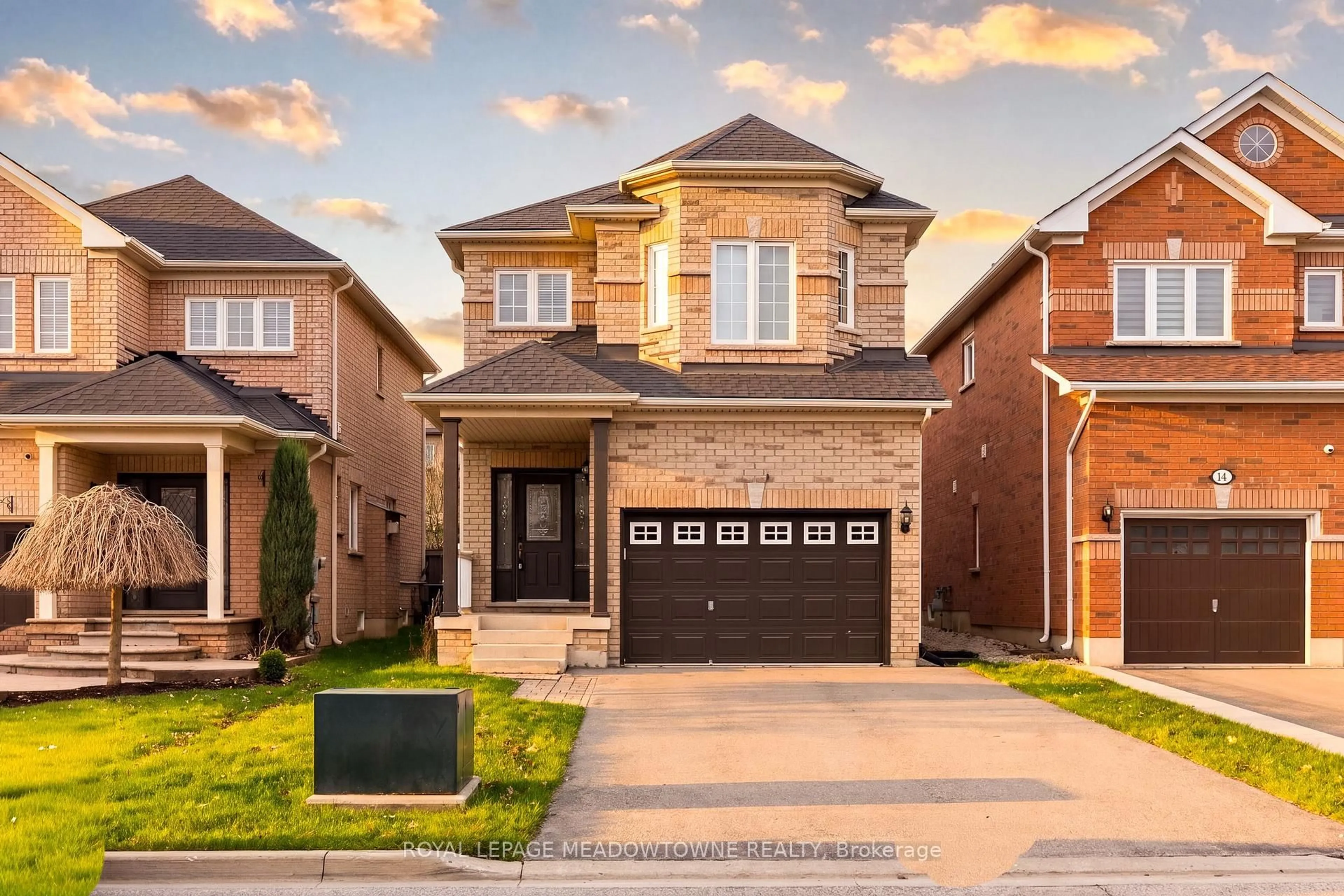 Home with brick exterior material, street for 14 Eagleview Way, Halton Hills Ontario L7G 6N3