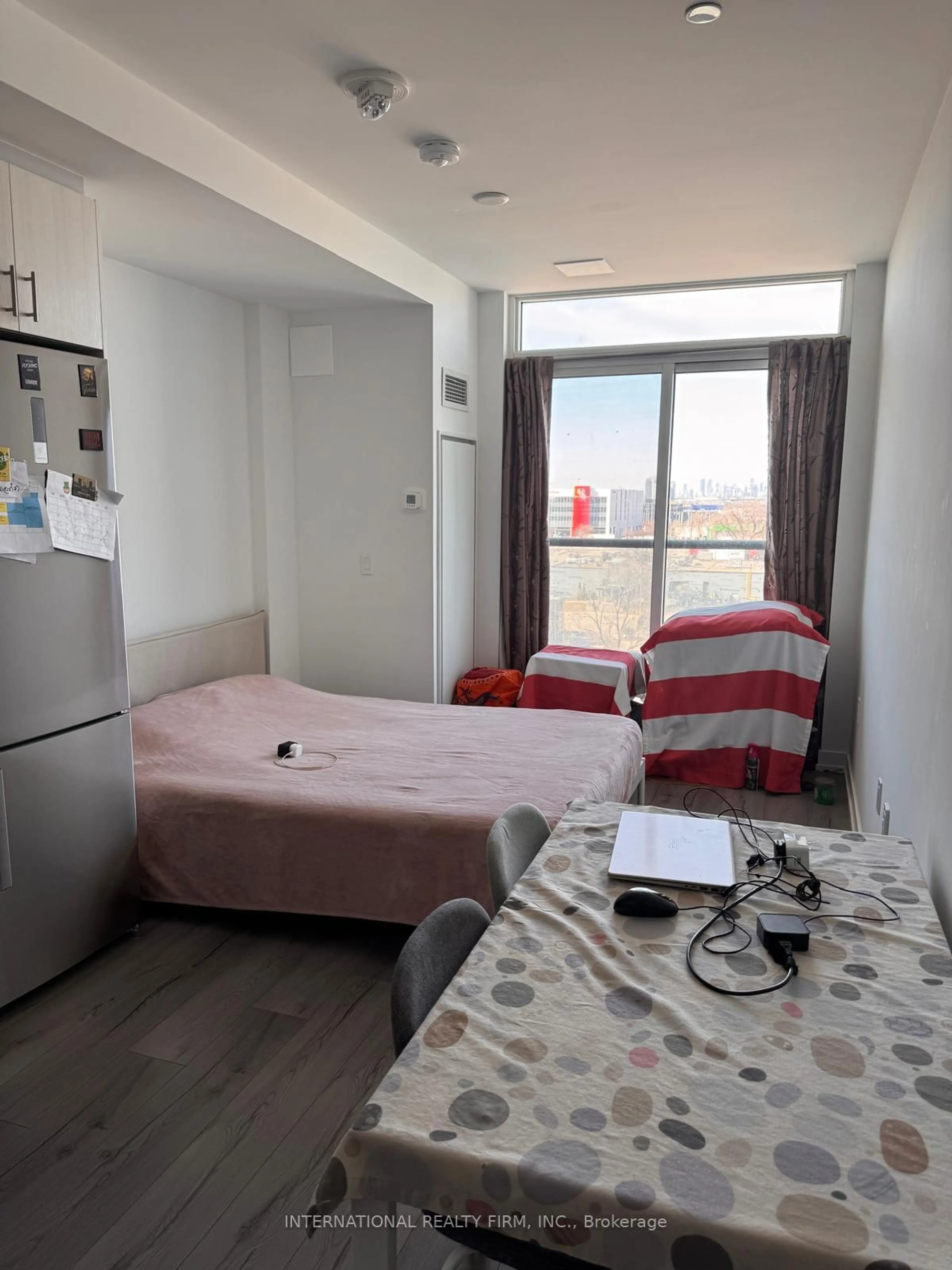 A pic of a room for 1195 The Queensway #601, Toronto Ontario M8Z 0H1