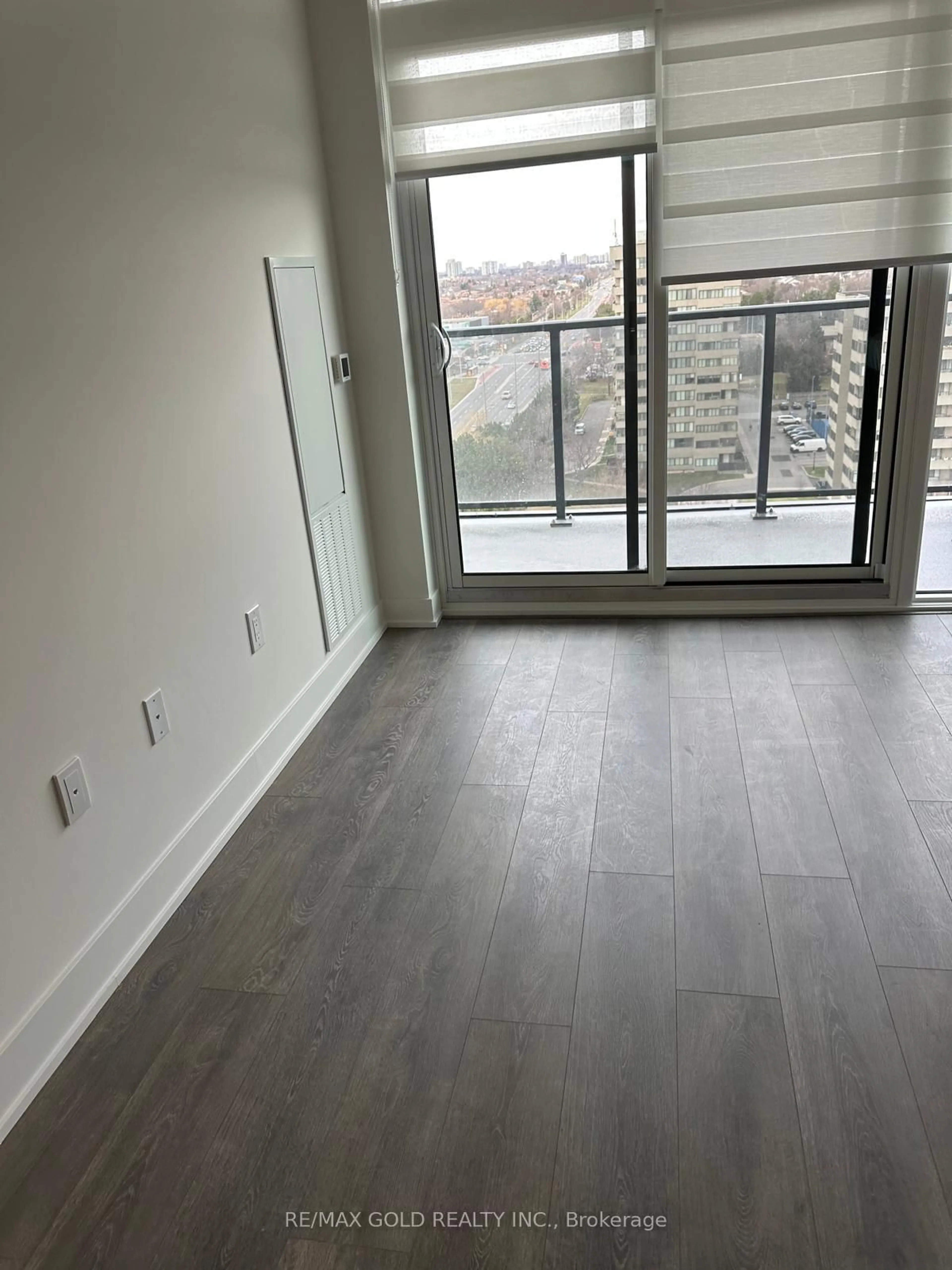 A pic of a room for 204 Burnhamthrope Rd #1208, Mississauga Ontario L5A 0B3