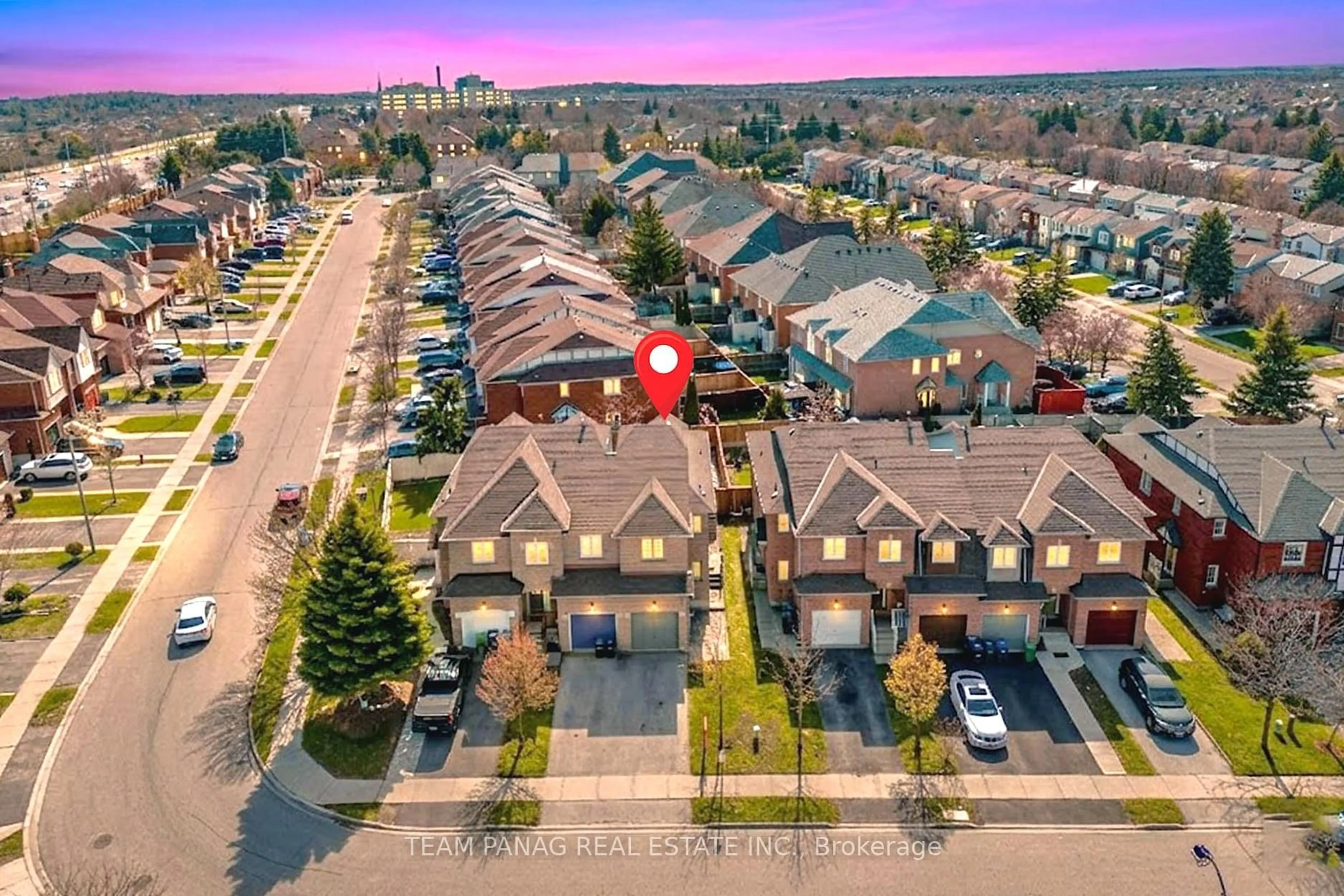 A pic from outside/outdoor area/front of a property/back of a property/a pic from drone, street for 25 Ural Circ, Brampton Ontario L6R 1H3