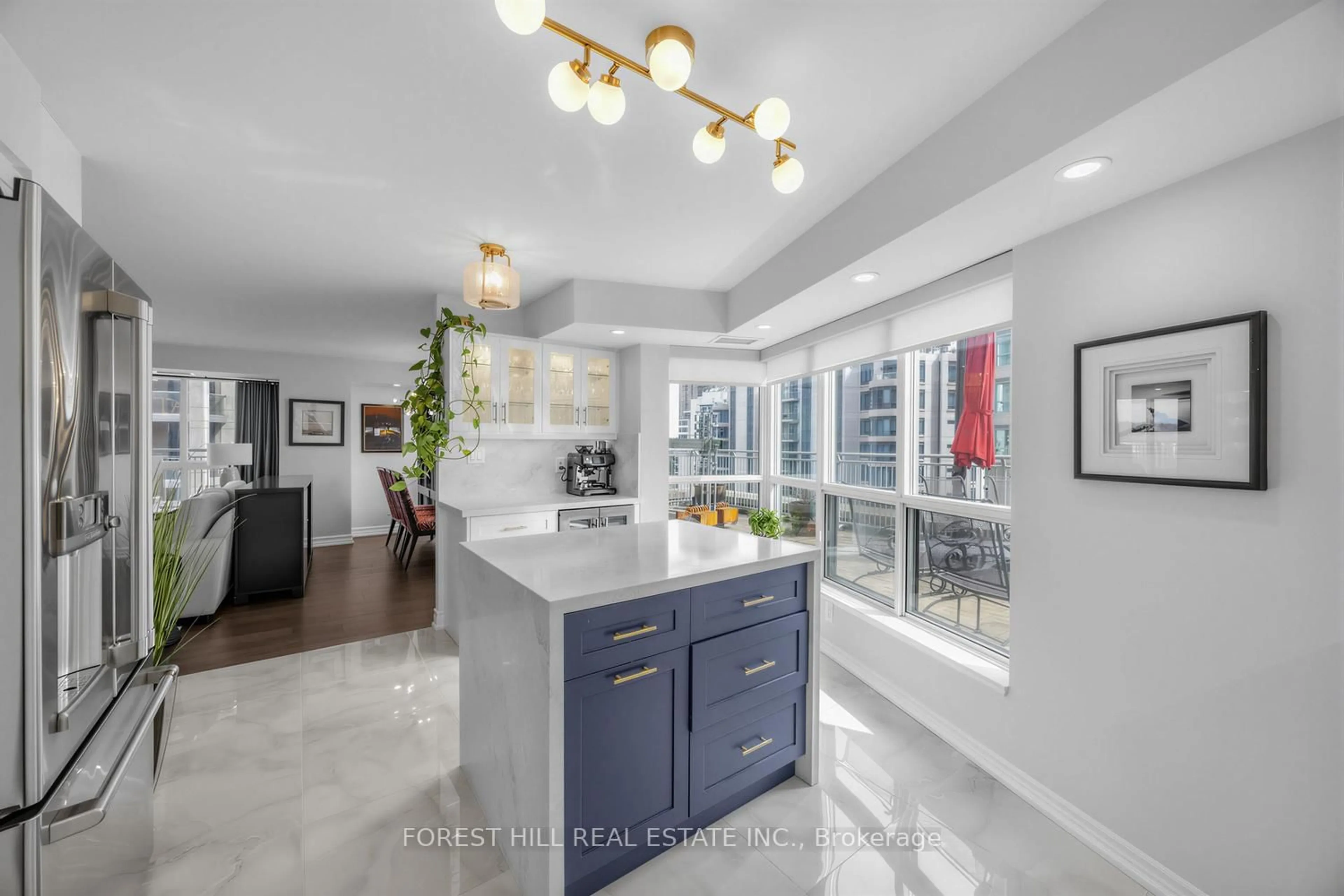 Open concept kitchen, ceramic/tile floor for 2111 Lake Shore Blvd #802, Toronto Ontario M8V 4B2