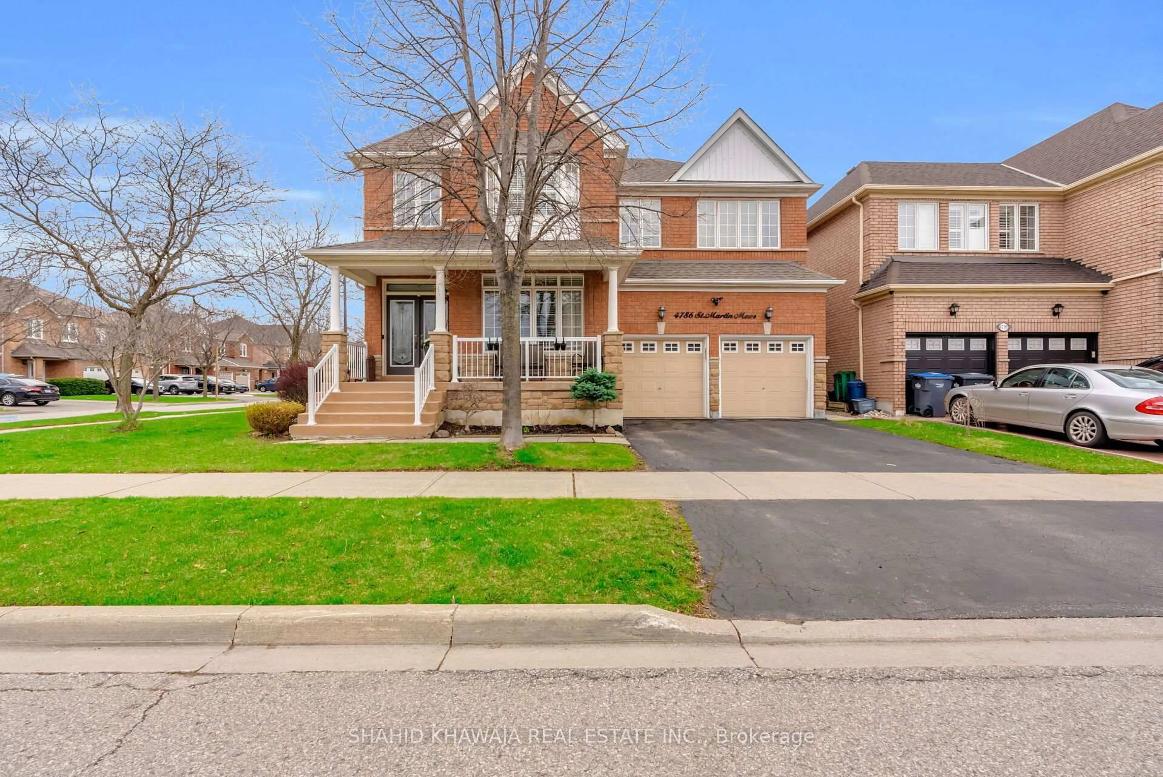 Home with brick exterior material, street for 4786 St. Martin Mews, Mississauga Ontario L5M 7K1