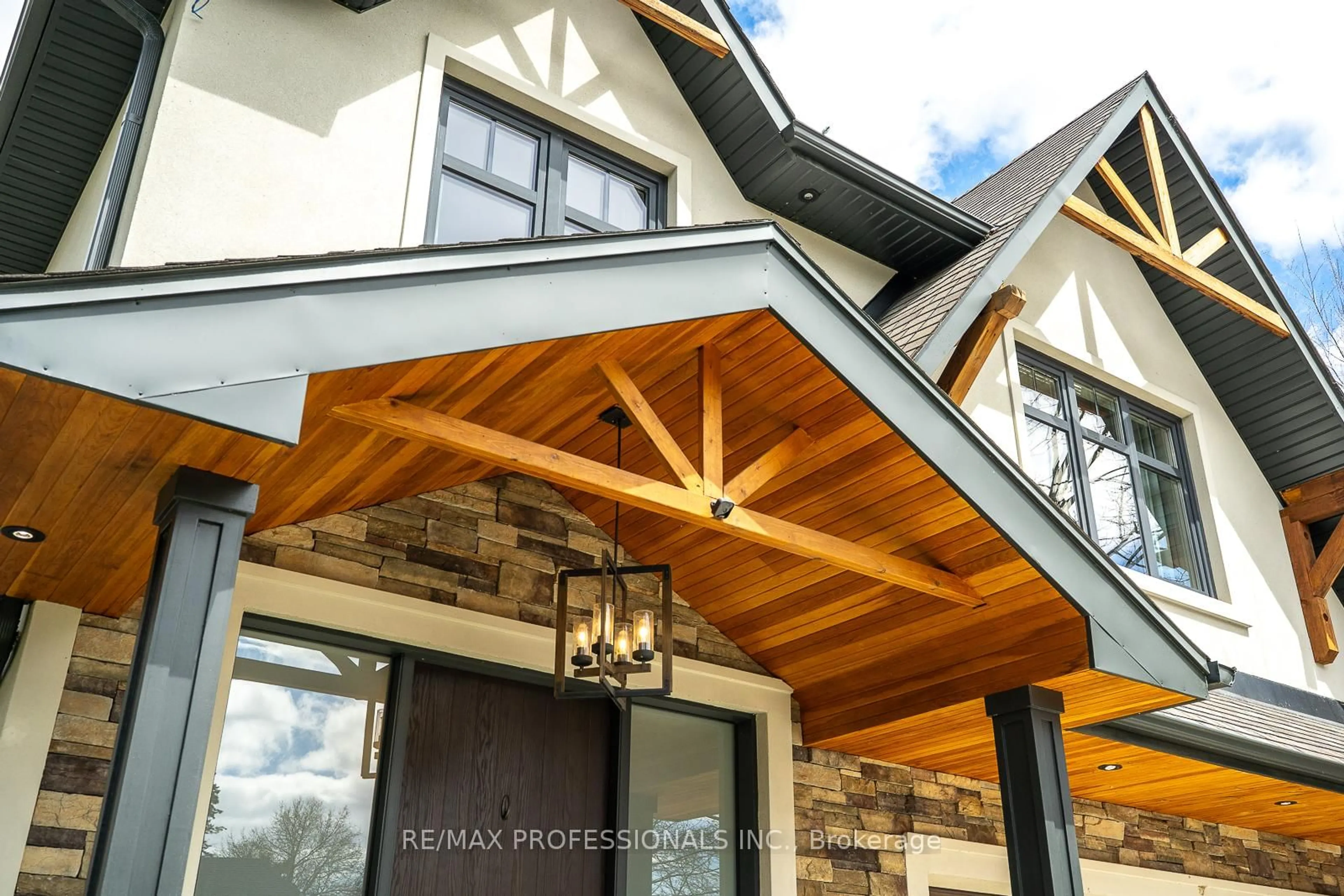 Unknown for 1039 Lorne Park Rd, Mississauga Ontario L5H 2Z9