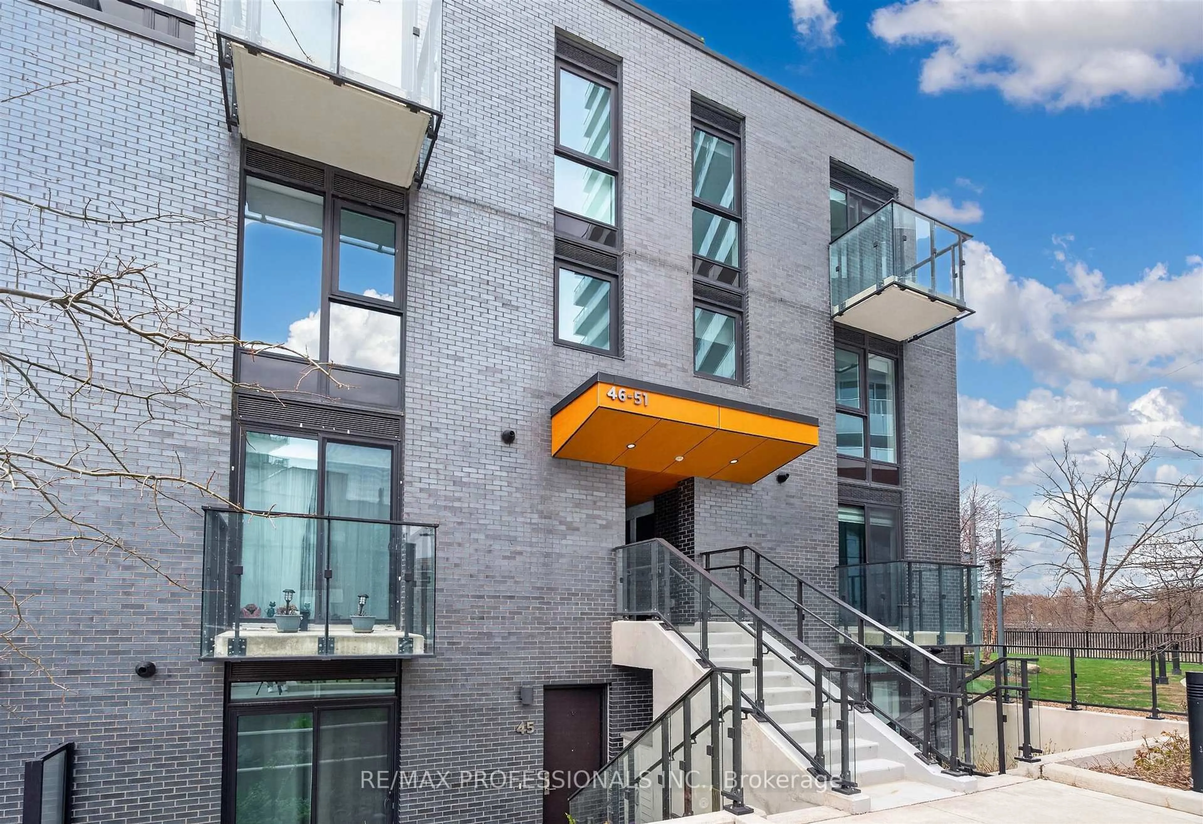 Unknown for 10 Brin Dr #TH48, Toronto Ontario M8X 0B3